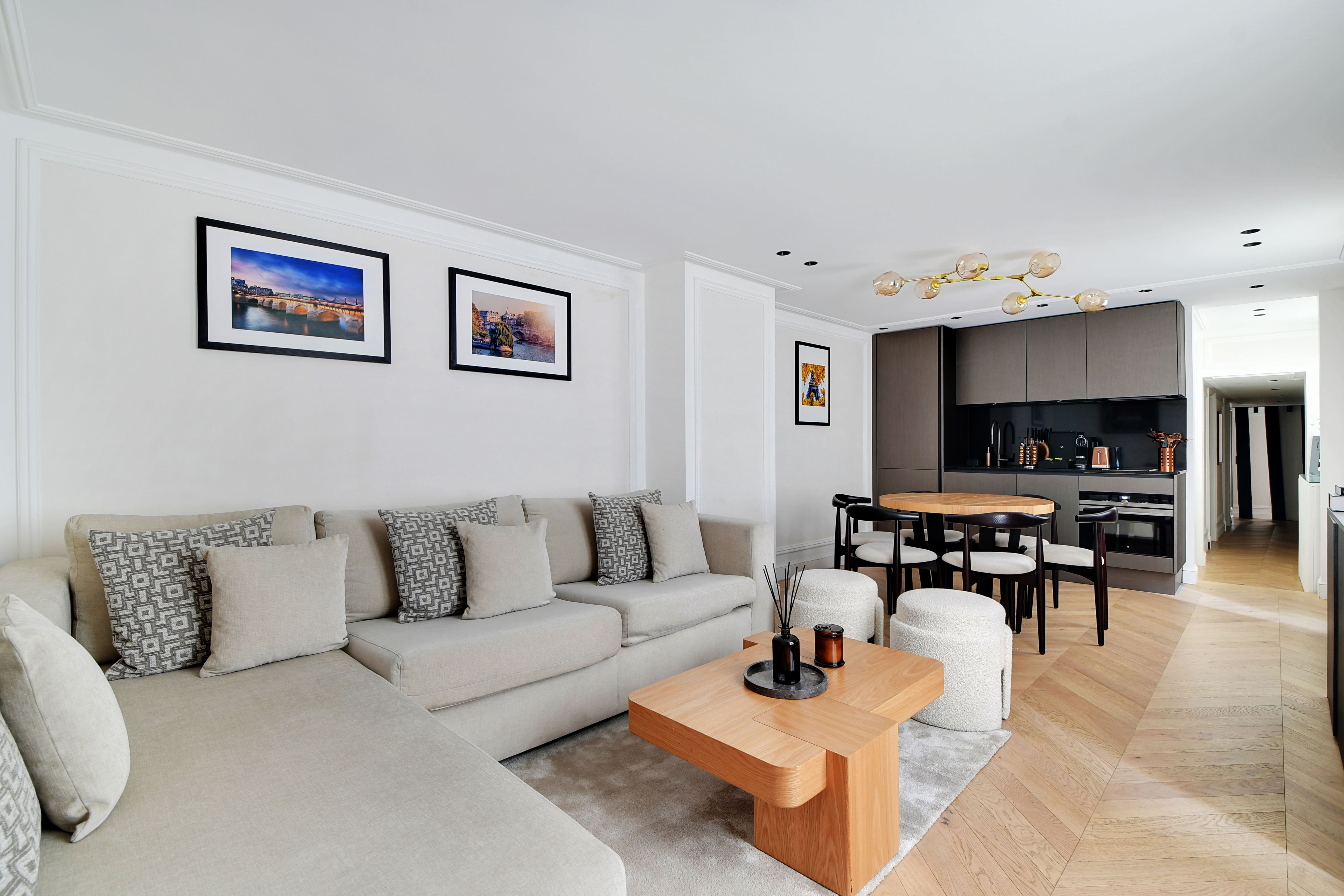 Villa Aube Mabillon Saint Germain des Prés – Odéon: Elegant 2-Bedroom Apartment with Modern Amenities, Paris