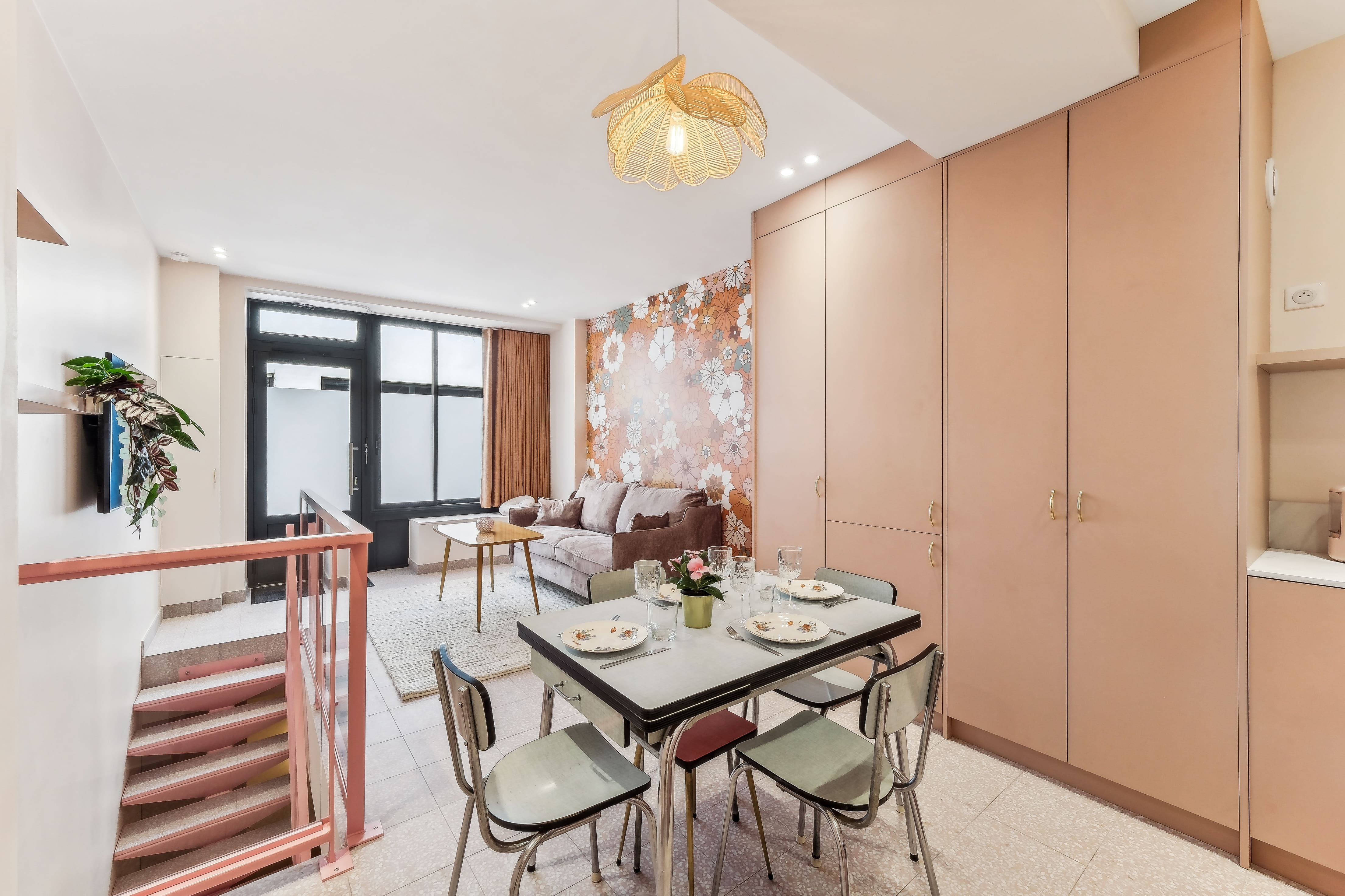 Villa Nordet Rue Charonne Père Lachaise – Charonne: Charming 2-Bedroom Family-Friendly Apartment Rental in Père Lachaise, Paris