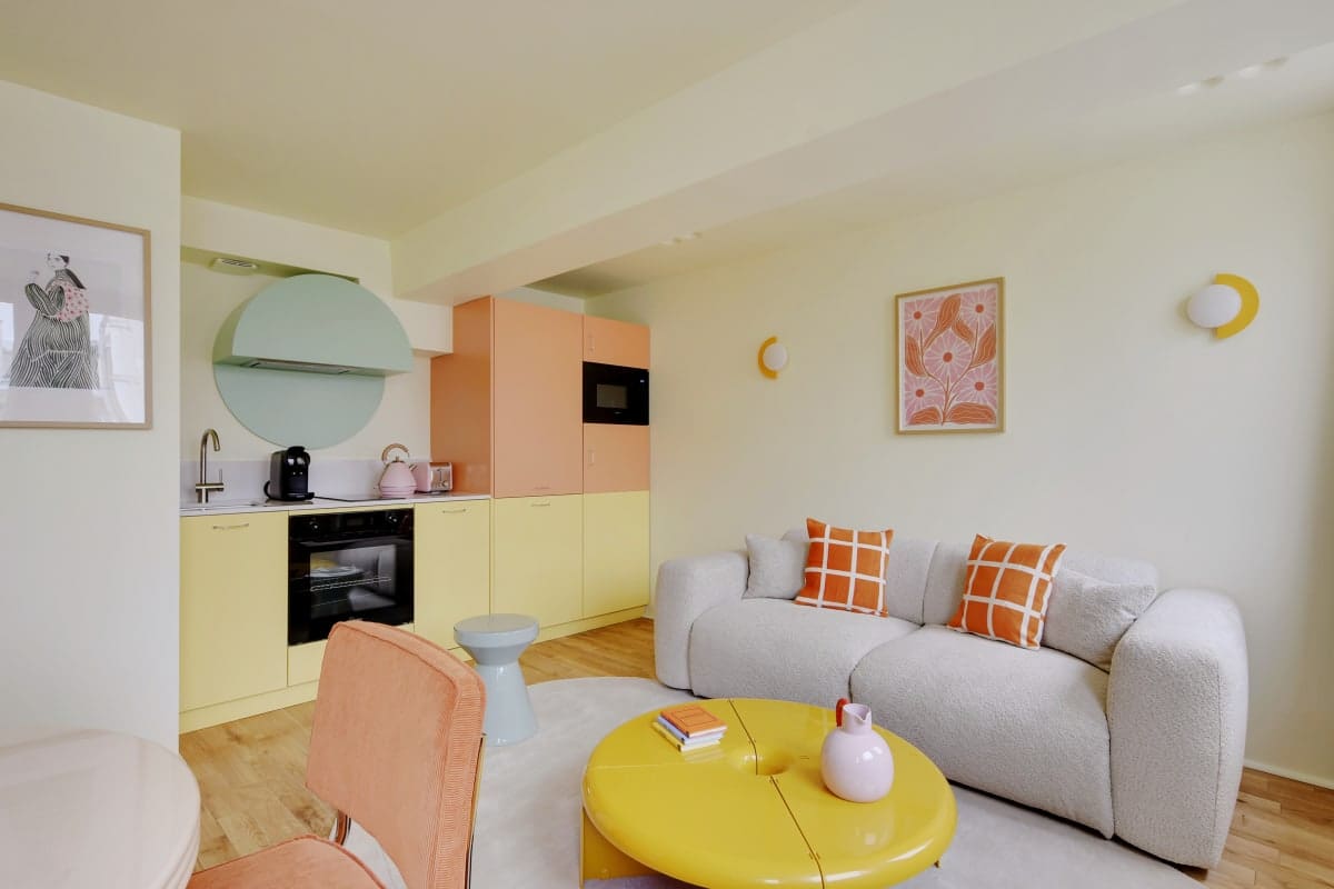 Villa Crépuscule Pigalle Opéra – Madeleine – Grands Magasins-849758: Charming 1-Bedroom Townhouse Rental with Air Conditioning, Opéra – Madeleine – Grands Magasins
