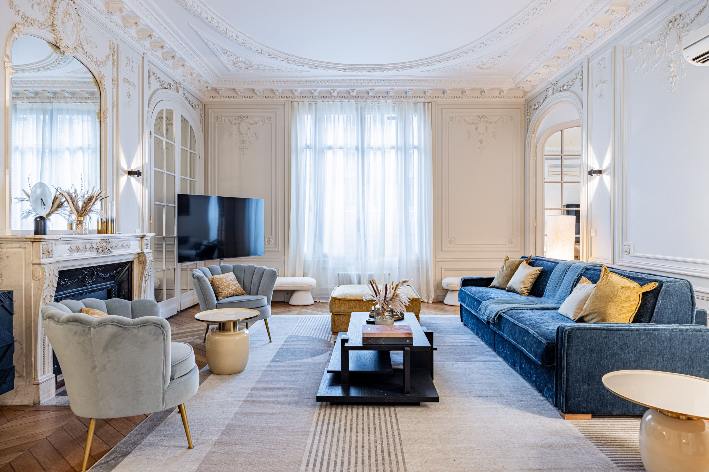 Villa Nordet Ternes Arc de Triomphe – Champs-Élysées: Luxury 4-Bedroom Apartment with Family-Friendly Features, Arc de Triomphe – Champs-Élysées