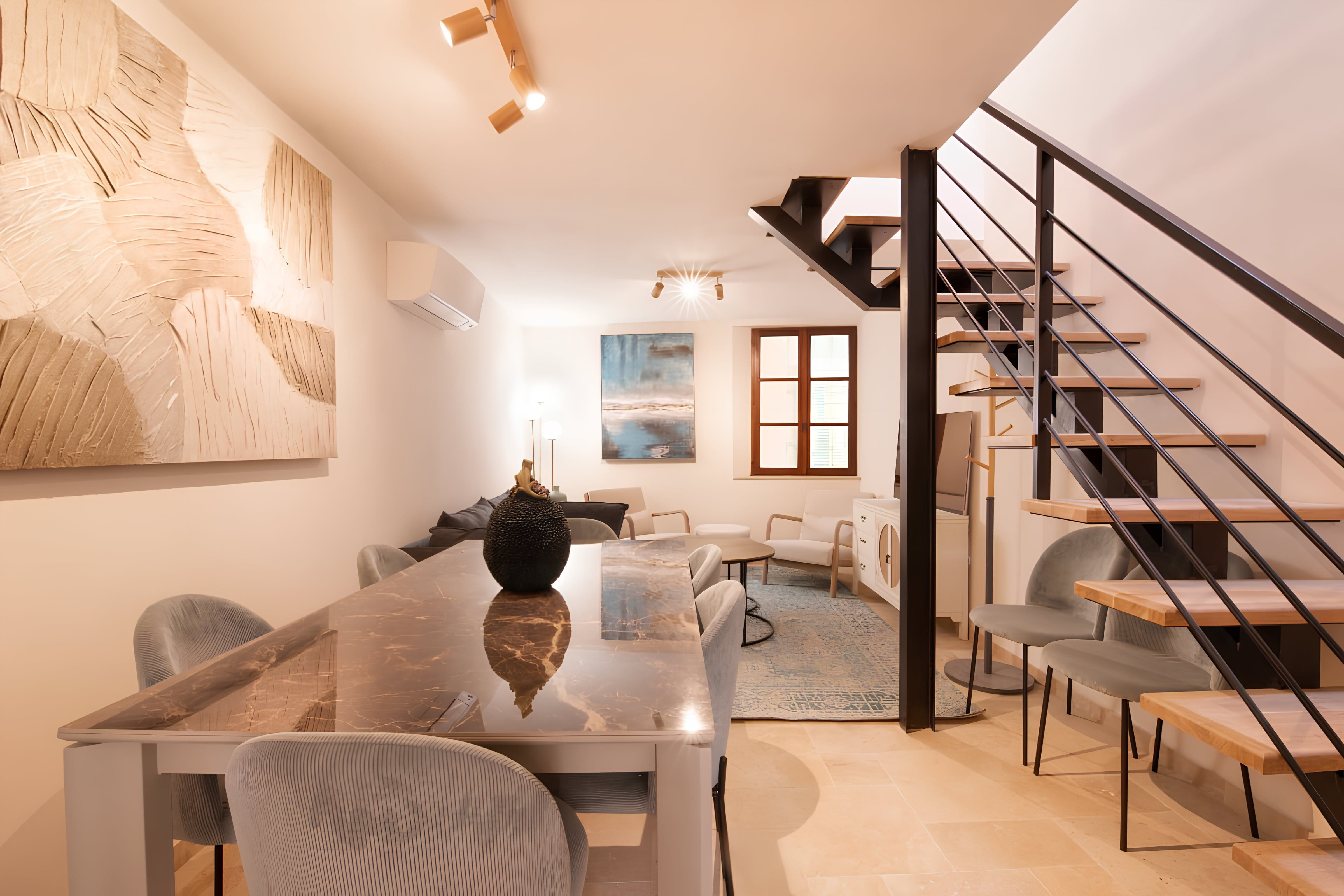 Villa Crépuscule Baudille Saint-Tropez: Elegant 4-Bedroom Apartment with Seaviews, Saint-Tropez