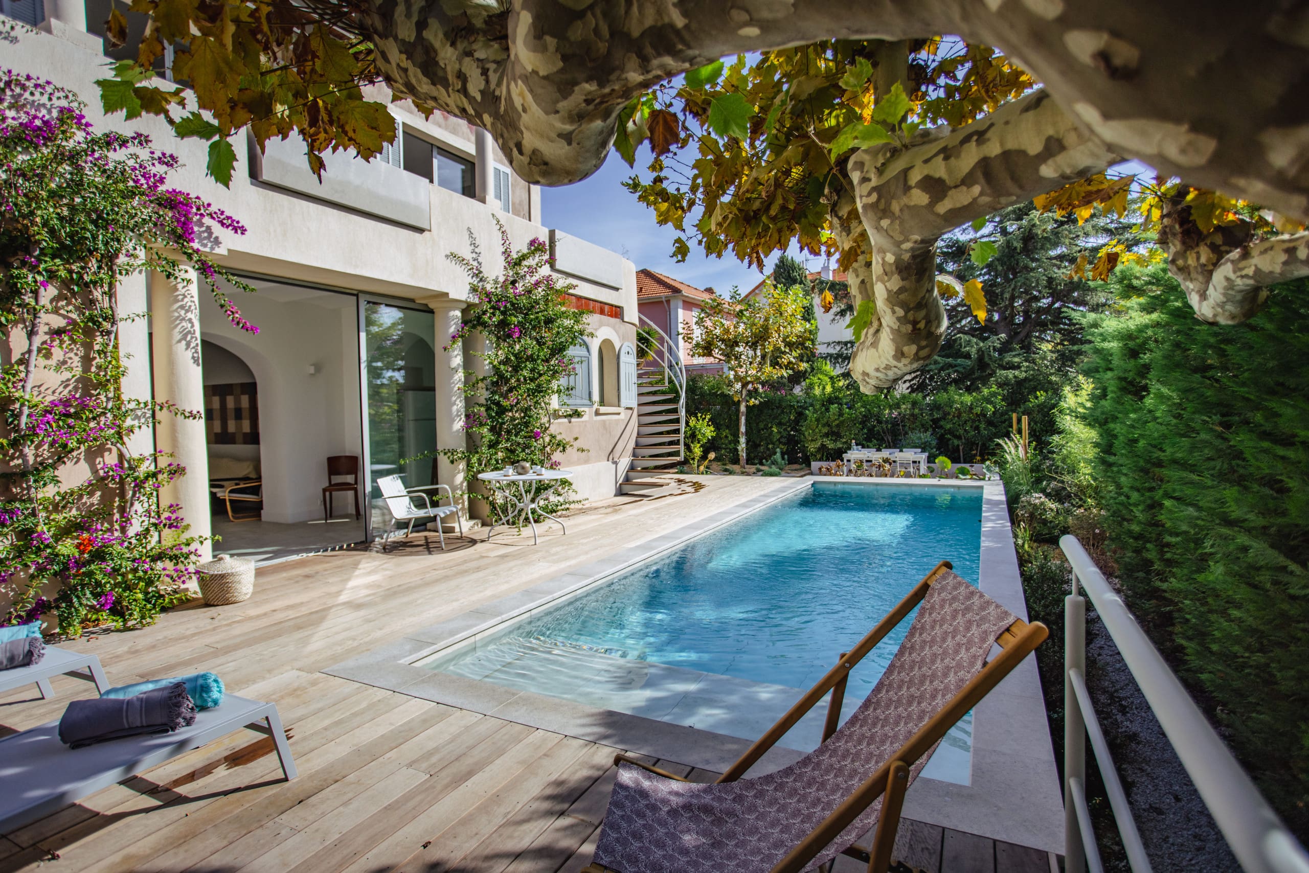 Villa Aurore Anse Toulon: Luxury 6-Bedroom Apartment with Seaview and Pool, Toulon