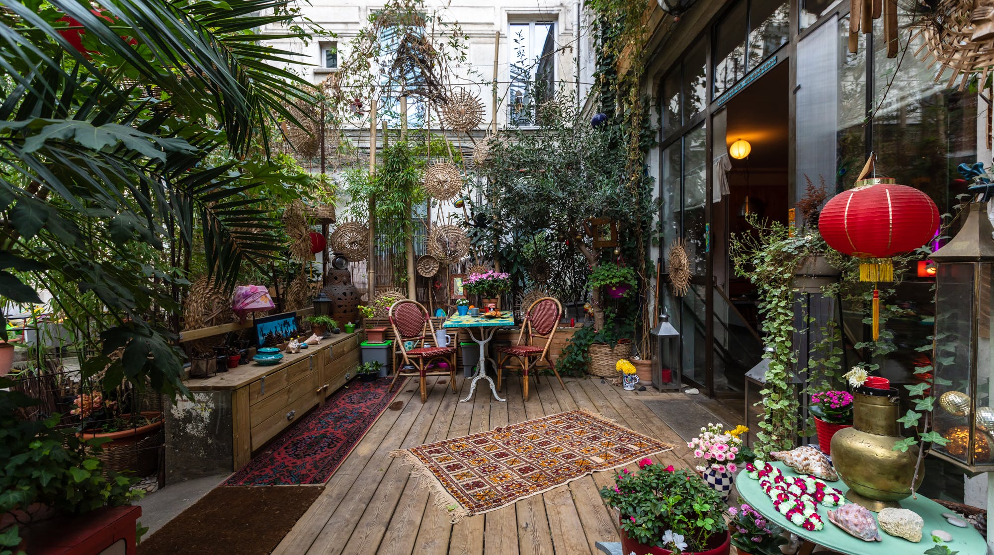 Villa Azur République Canal Saint Martin – Oberkampf: Stylish 3-Bedroom Family Loft Rental Canal Saint Martin Paris