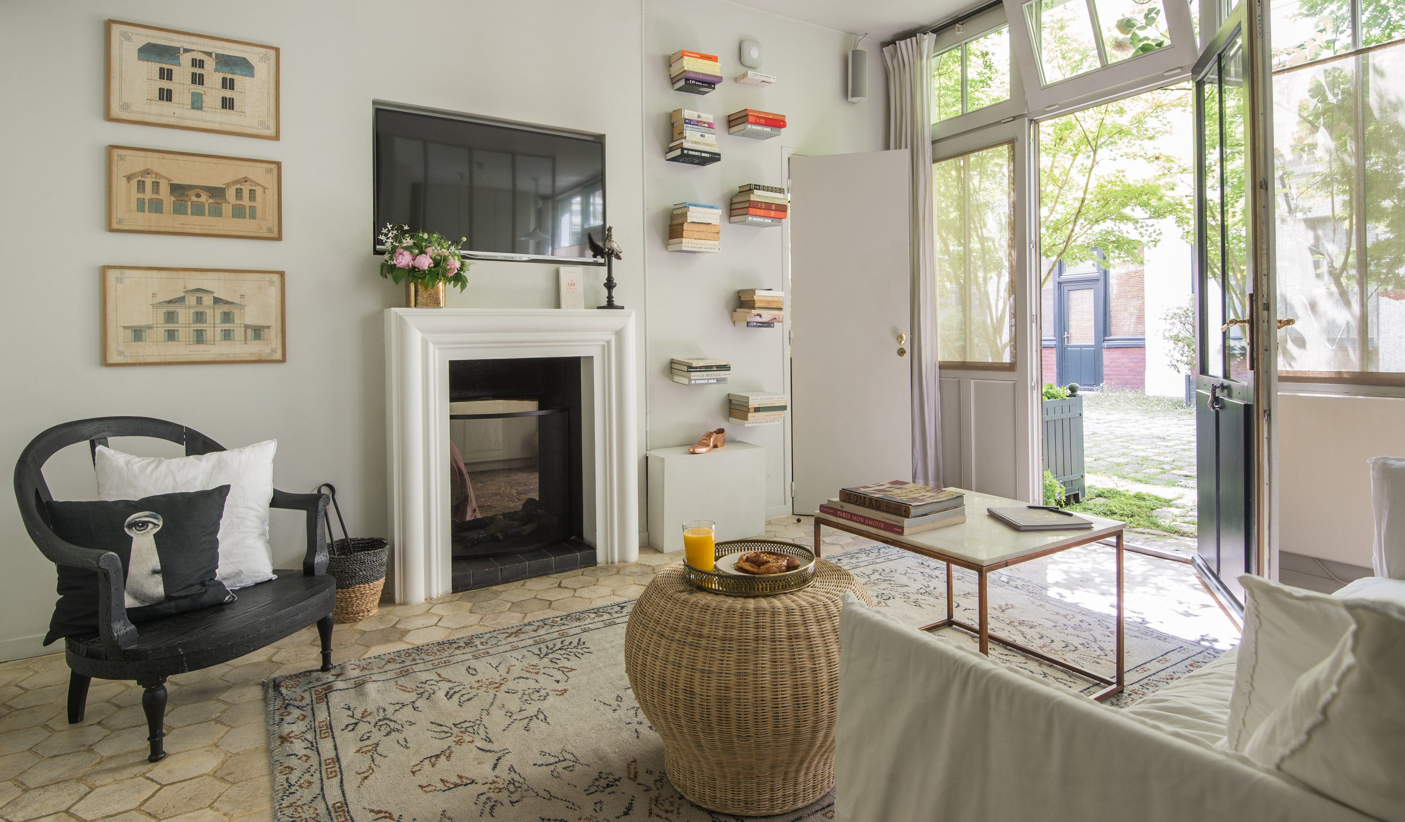 Villa Aurore Val de l’Odéon Saint Germain des Prés – Odéon: Charming 1-Bedroom Family-Friendly Apartment Rental Saint Germain des Prés