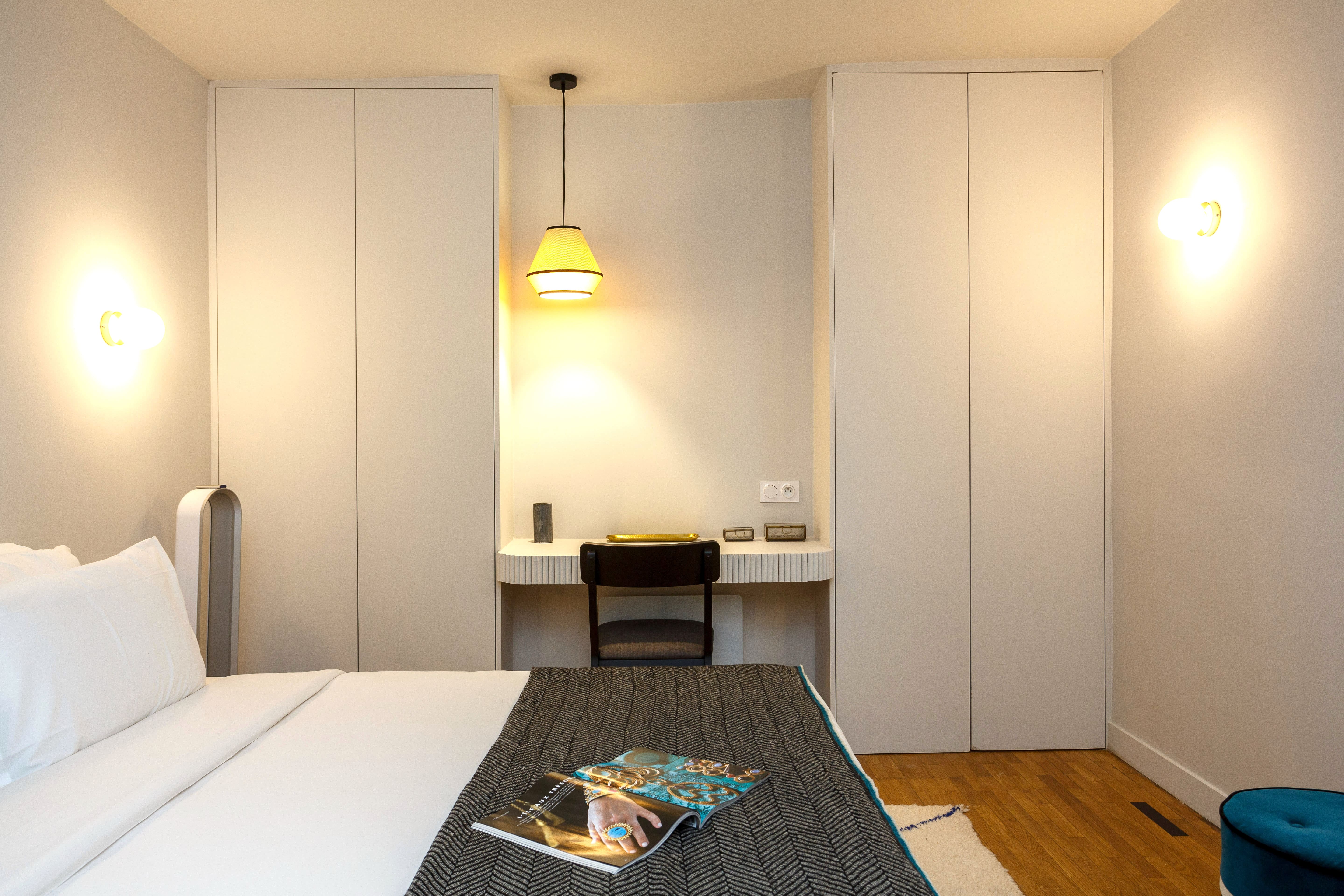 Villa Crépuscule Bourdieu Louvre – Palais Royal: Chic 1-Bedroom Apartment Rental with Remote Work Space, Louvre Palais Royal Paris