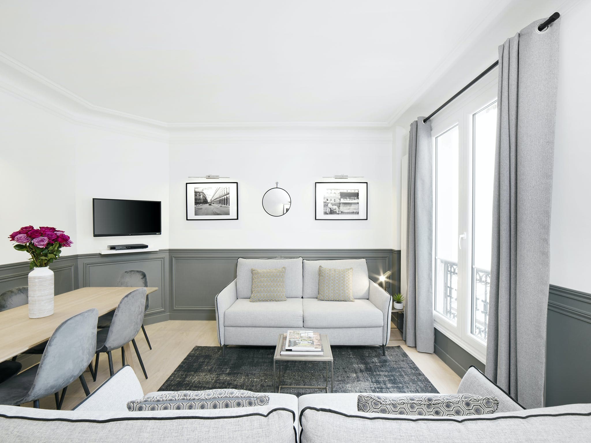 Château Réaumur Grands Boulevards: Elegant 2-Bedroom Family-Friendly Apartment Rental Grands Boulevards Paris