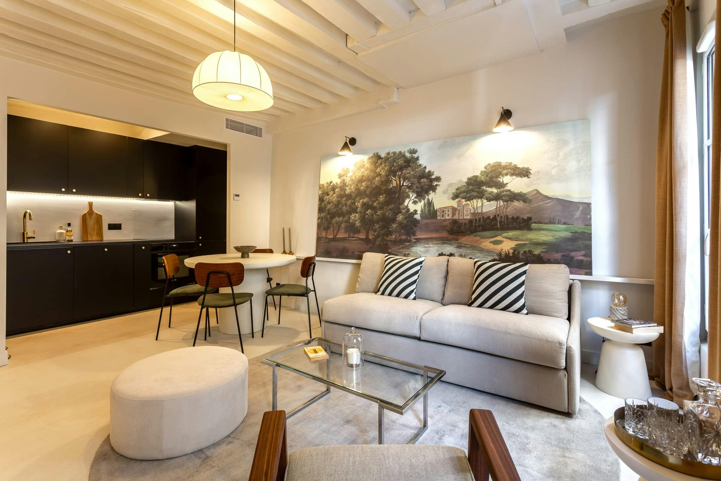 Château Saint-Honoré Montorgueil Montorgueil – Les Halles 2: Chic 1-Bedroom Apartment with Air-Con in Montorgueil, Paris