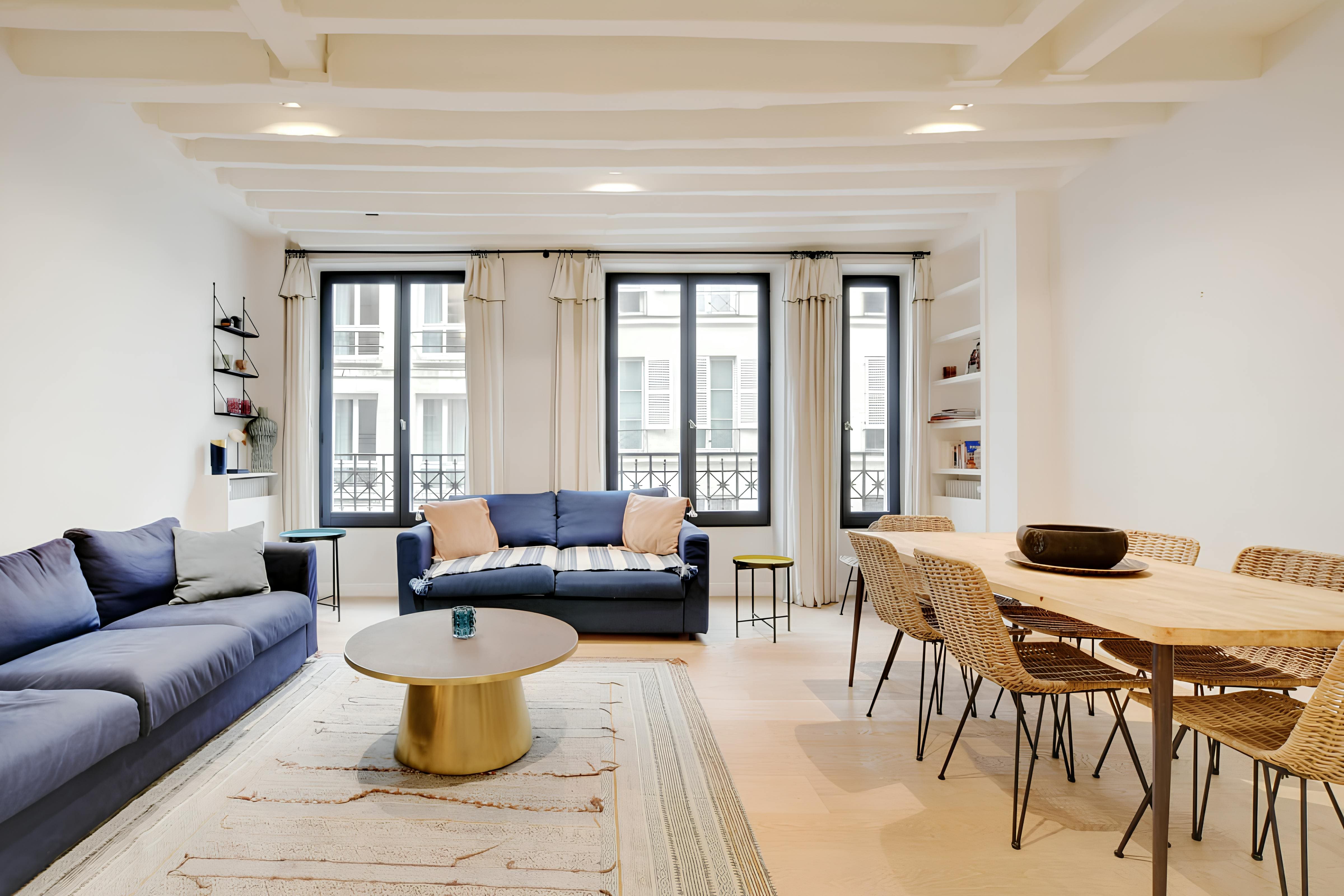 Villa Safran Saint-Germain Louvre – Palais Royal: Charming 2-Bedroom Apartment Rental with En-Suite Bathroom in Louvre Palais Royal, Paris