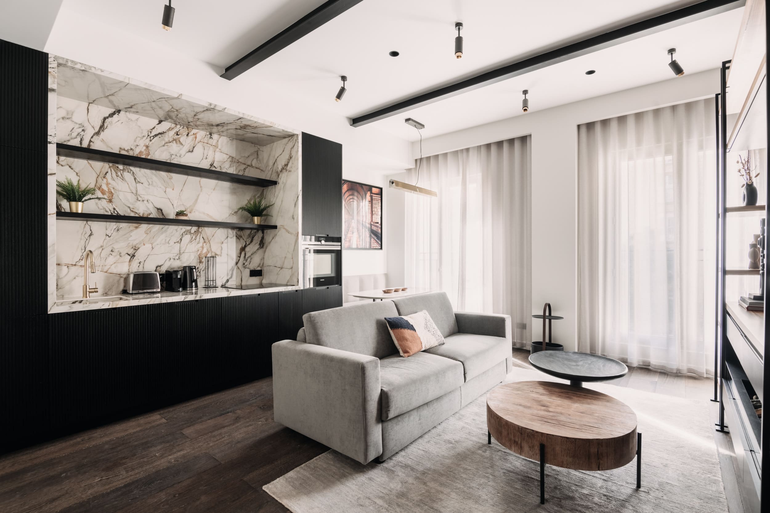 Villa Crépuscule Mazet Le Marais-739091: Elegant 2-Bedroom Luxury Apartment with En-Suite Bathrooms, Le Marais