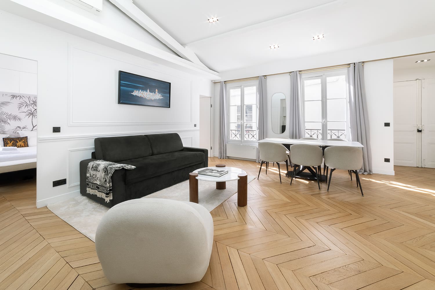 Villa Aurore Mazet Le Marais-770990: Elegant 2-Bedroom Luxury Apartment in Le Marais, Paris