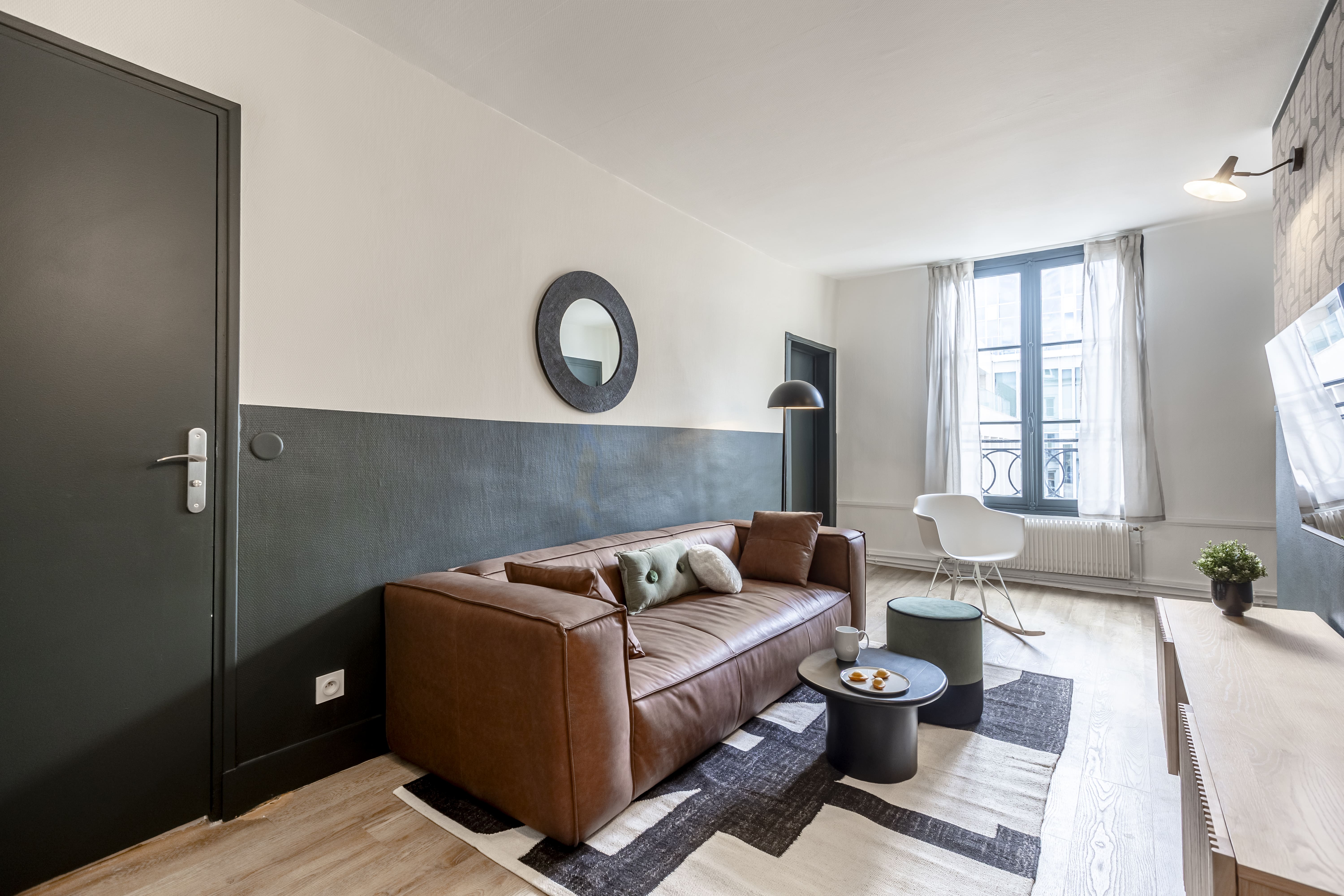 Château Sentier Grandsboulevards: Charming 2-Bedroom Apartment with Air Conditioning in Grands Boulevards, Paris