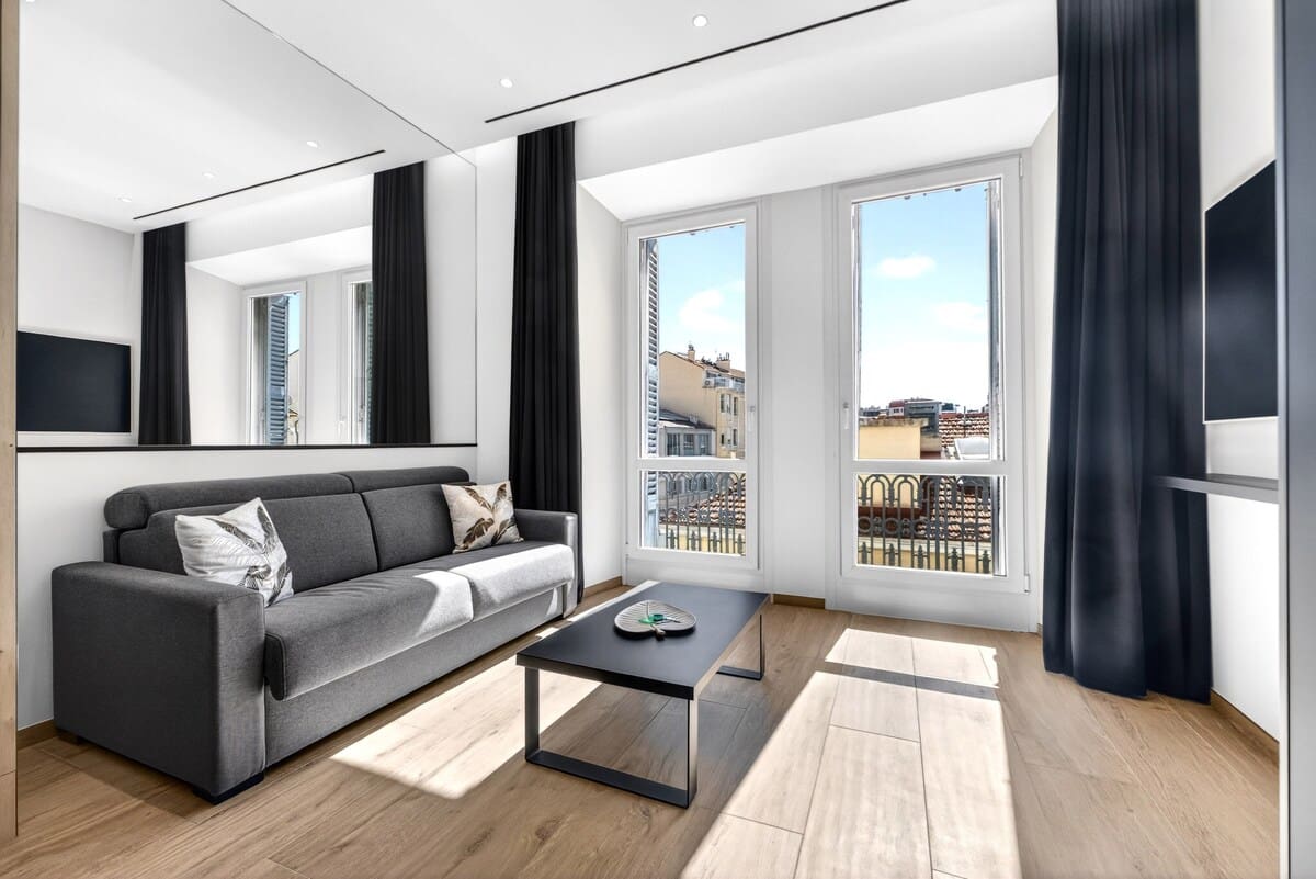 Villa Crépuscule Basse Californie Cannes-847425: Stylish 2-Bedroom Apartment with Sea Views and Air-Con, Cannes
