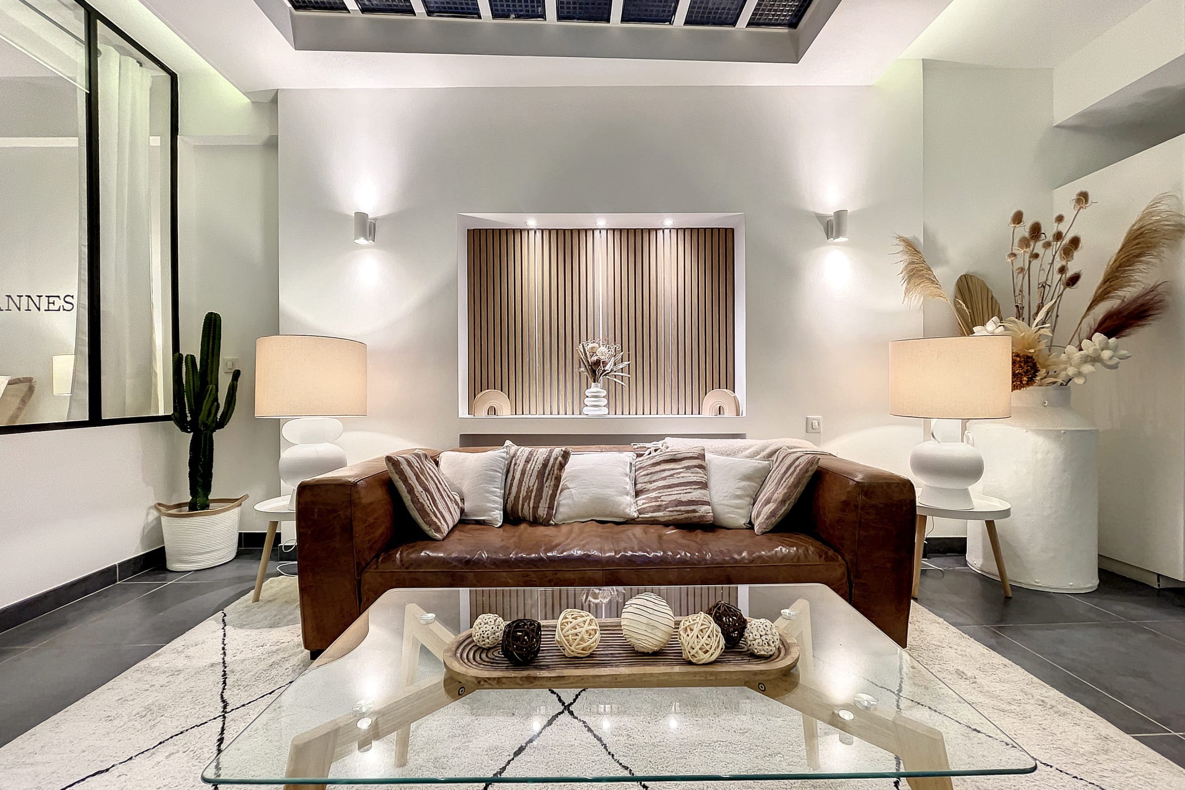 Château Suquet Cannes Cannes 15: Stylish 3-Bedroom Seaview Apartment Rental Cannes Near Beach