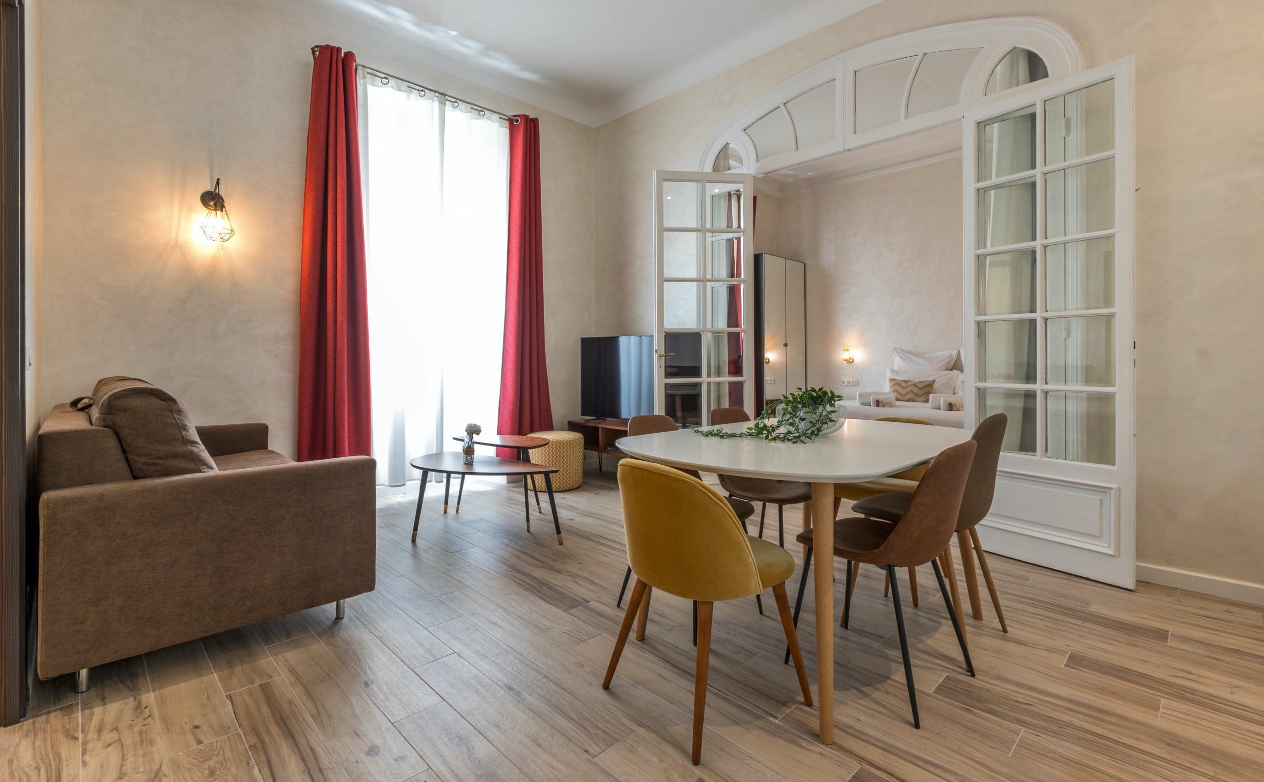 Villa Céladon Vallon Cannes: Stylish 2-Bedroom Apartment with Sea Views and Air Conditioning, Cannes