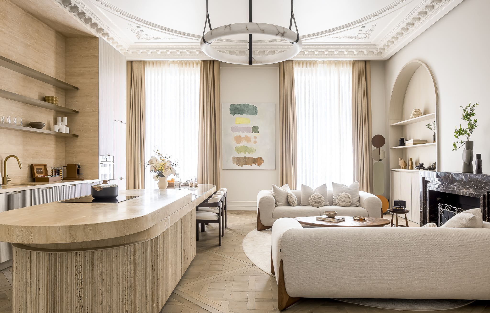 Villa Crépuscule Prouvais Louvre – Palais Royal: Luxury 2-Bedroom Apartment with Balcony, Louvre – Palais Royal, Paris