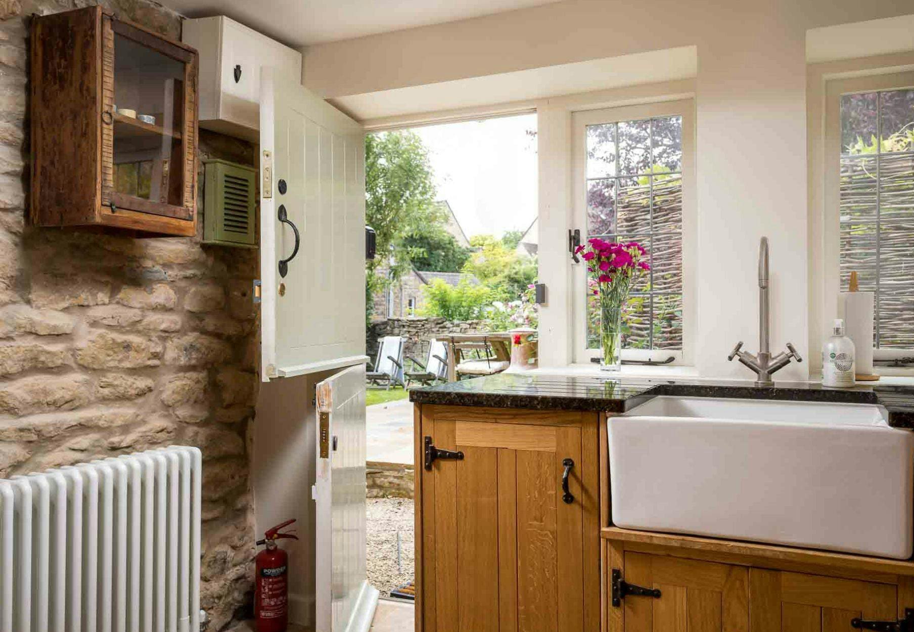 Cottage Cotswoldia Chipping Campden: Charming 2-Bedroom Holiday Cottage with Garden, Gloucestershire