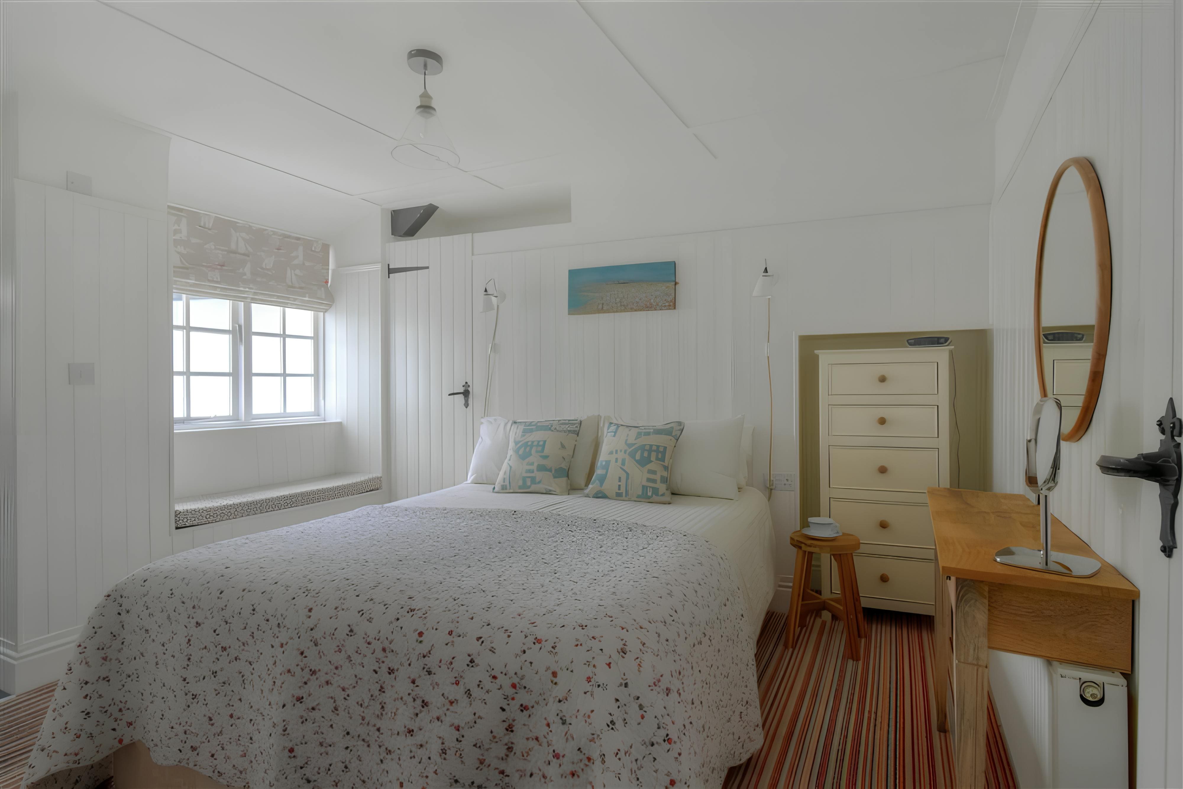 Cottage Lymewood Lyme Regis: Charming 2-Bedroom Holiday Cottage with Seaviews and Beach Nearby, Lyme Regis