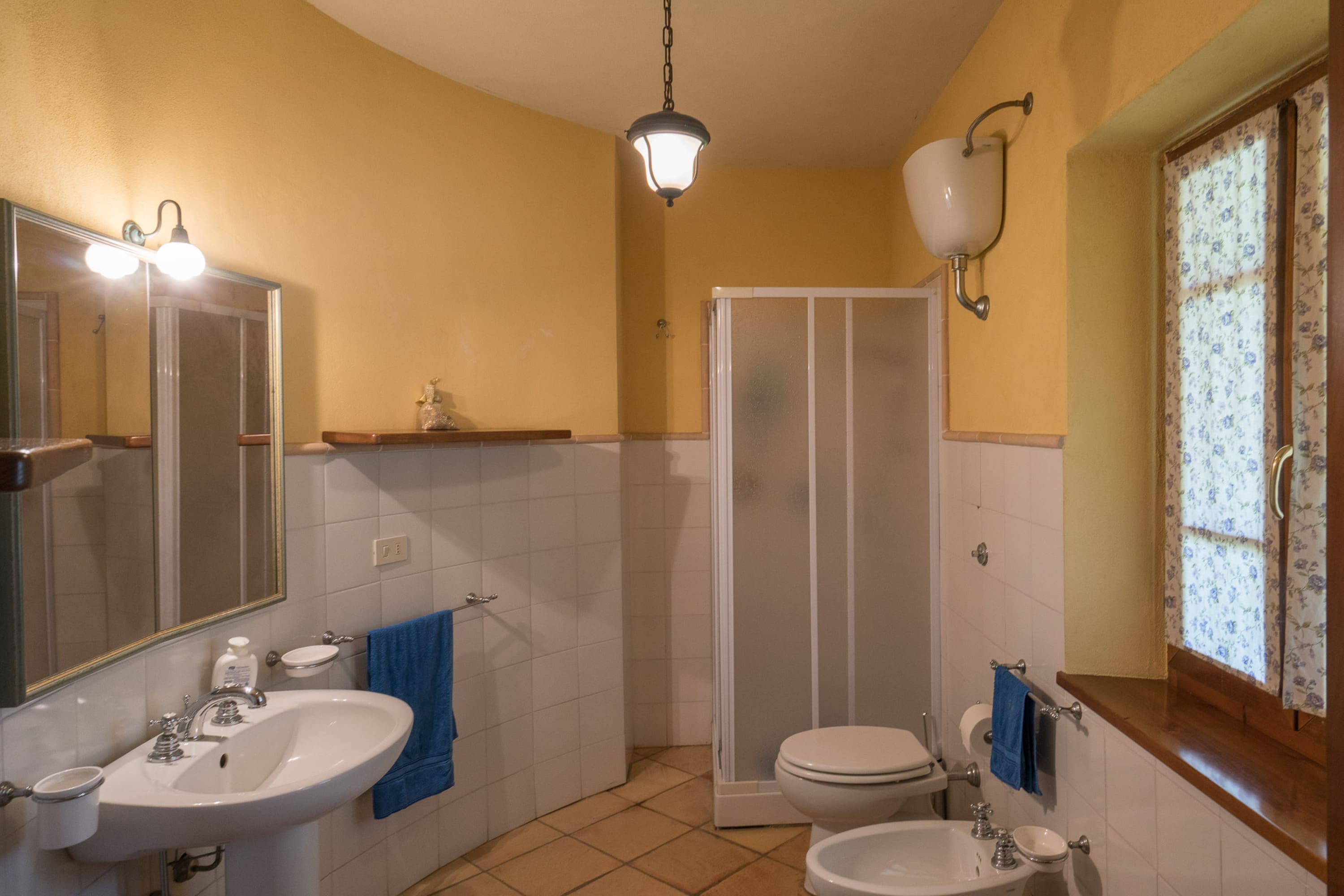 Fattoria Pievese Cortona: Spacious 10-Bedroom Apartment with Pool, Tuscany Countryside