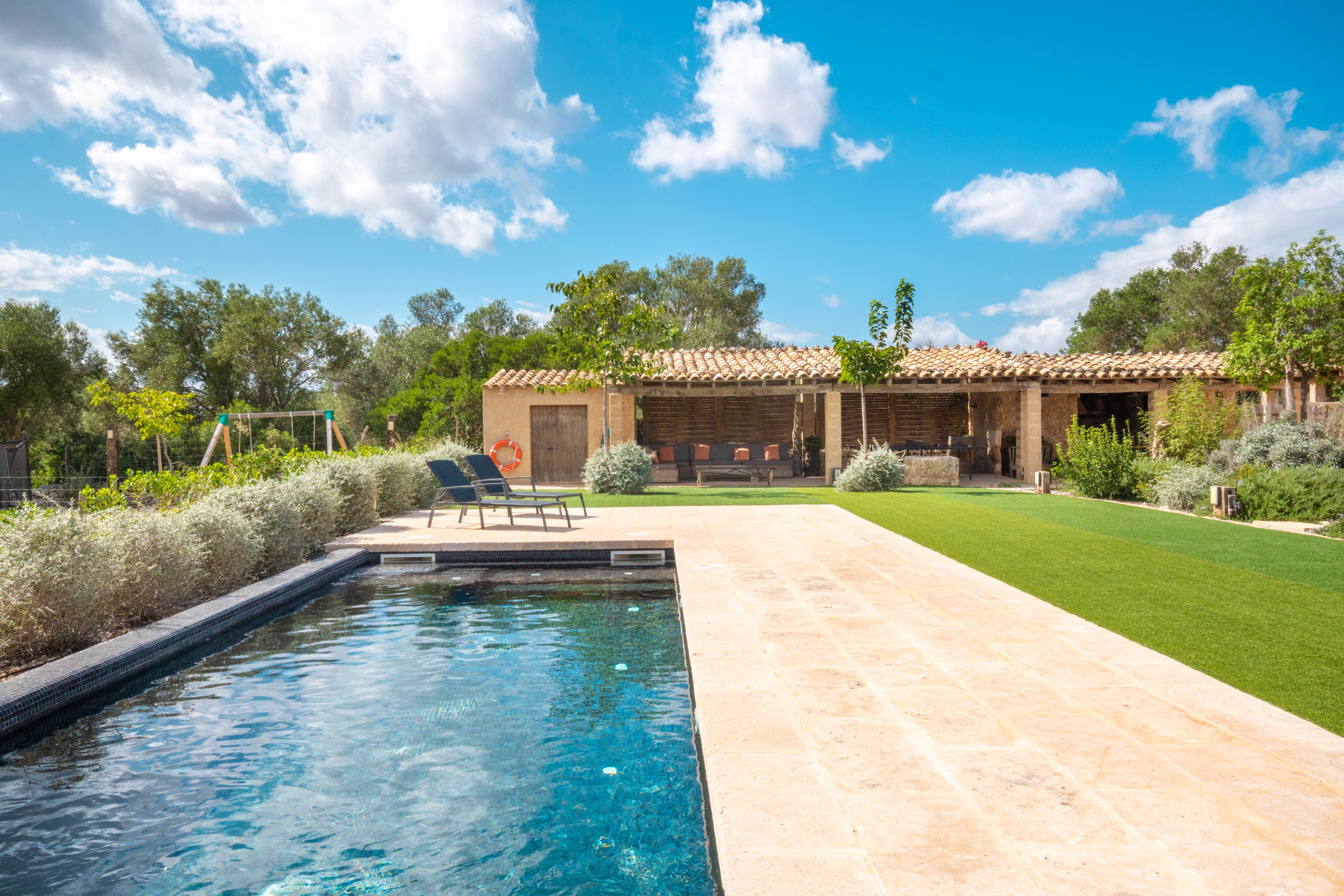 Finca Garballó Inca: Charming 3-Bedroom Apartment Rental with Pool and Countryside Views, Inca