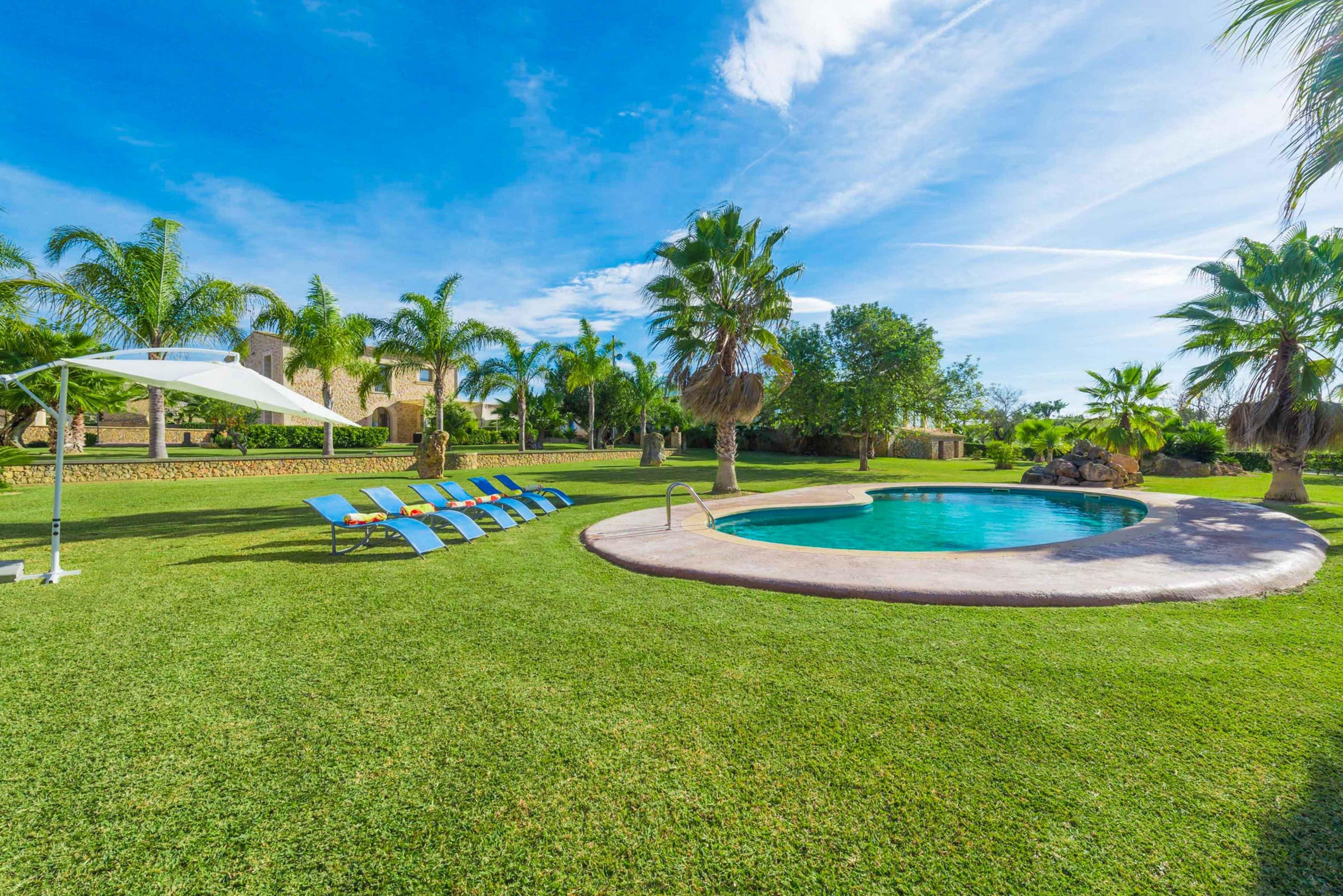 Finca Ginebre Maria: Luxury 4-Bedroom Apartment with Pool and Beach Nearby, Pla de Mallorca
