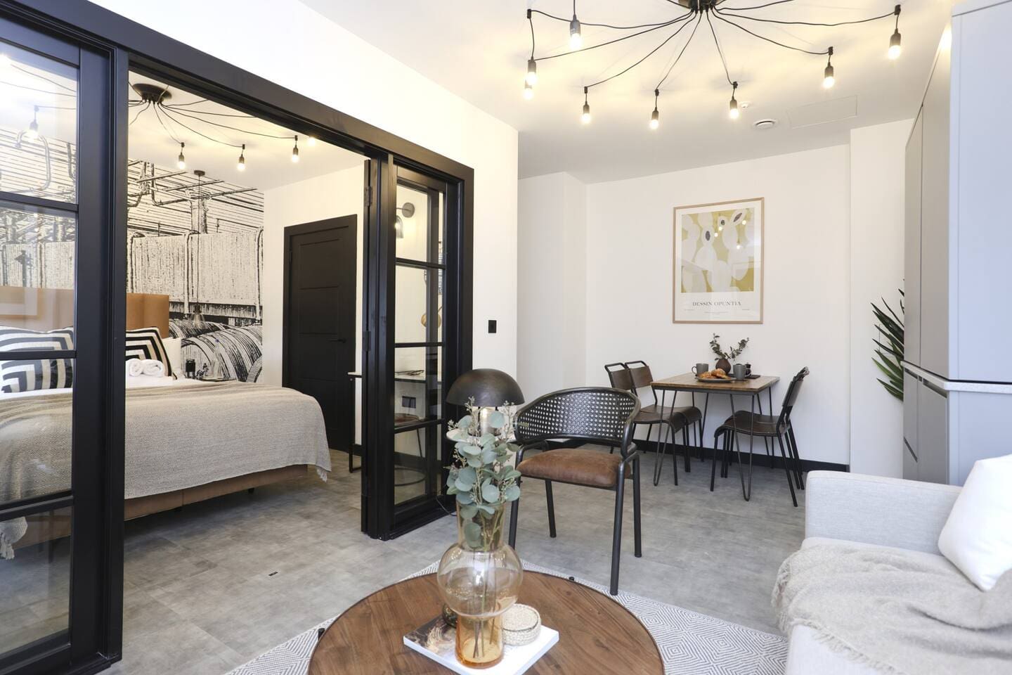 Hall Brewery Hillside: Charming 2-Bedroom Apartment with Family-Friendly Features, Hillside Edinburgh