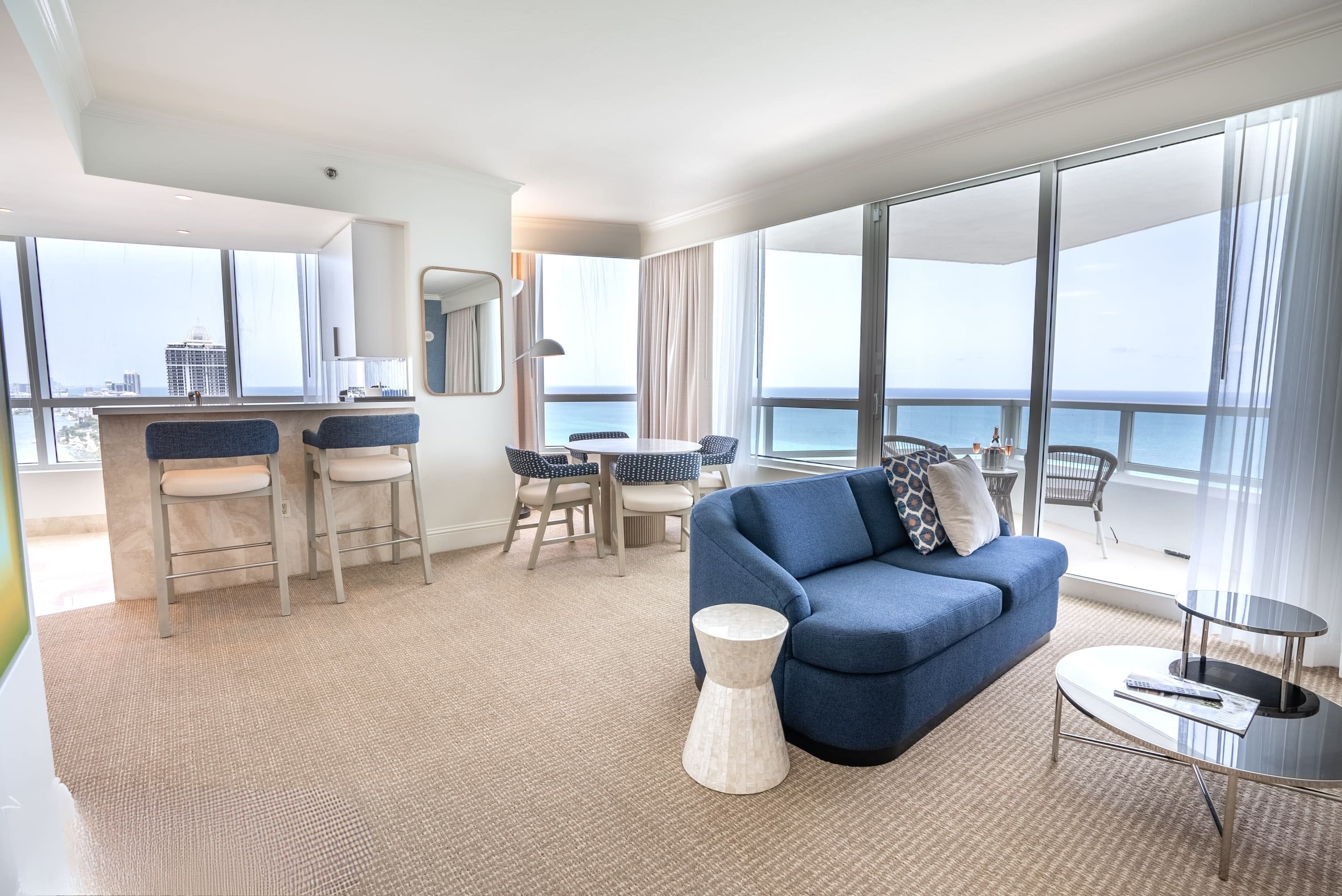 Villa Aurore Allison Island Miami Beach: Luxury 1-Bedroom Apartment with Beachfront Access, Miami Beach