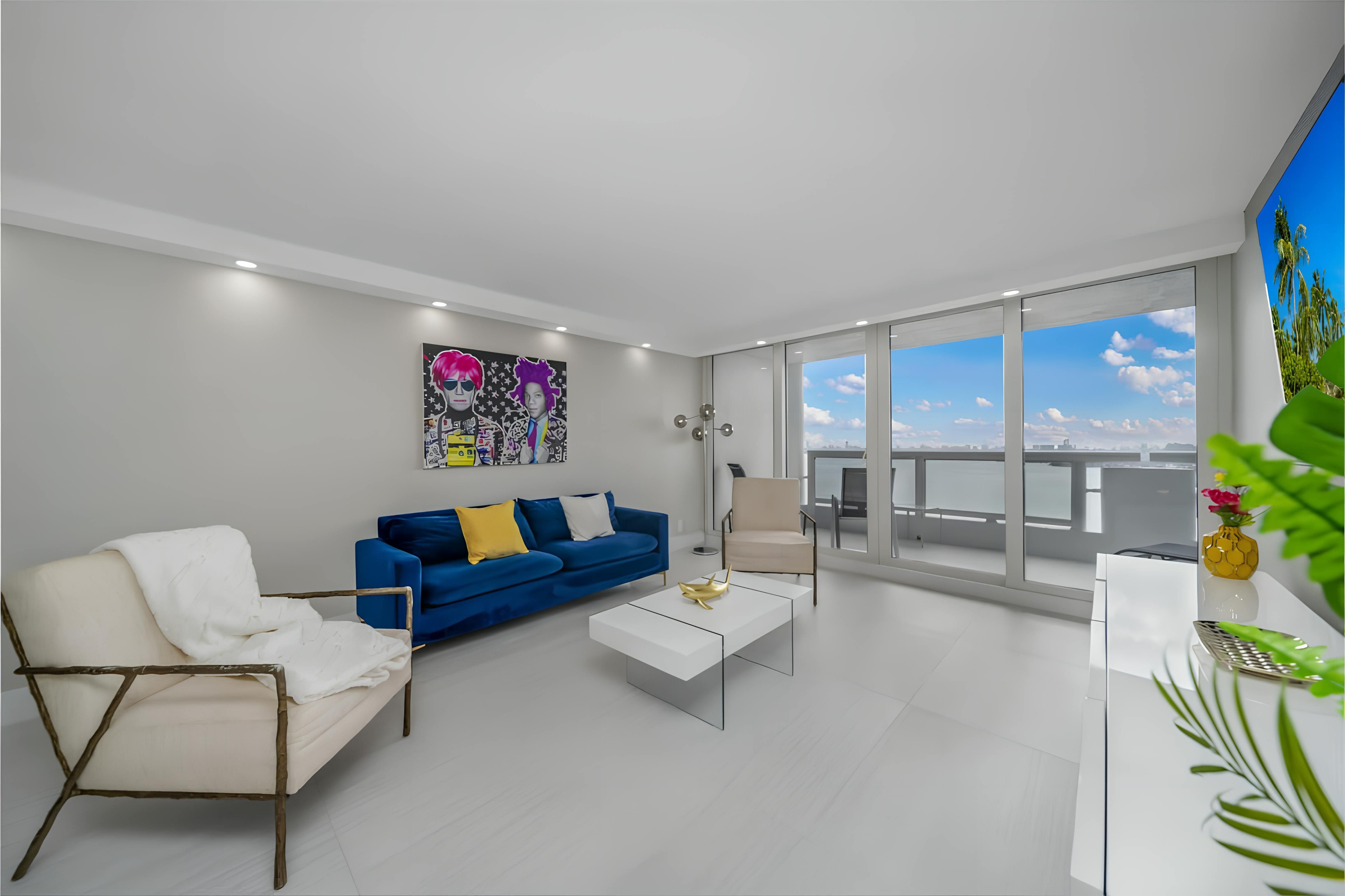 Villa Aurore Bayside Downtown Miami: Luxury 2-Bedroom Townhouse with Pool and Hot Tub, Downtown Miami