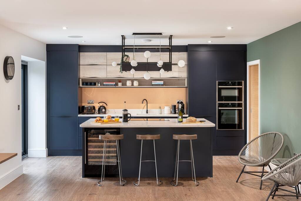 House Blackdown Somerset: Luxury 4-Bedroom House with Family-Friendly Features, Mendip Hills
