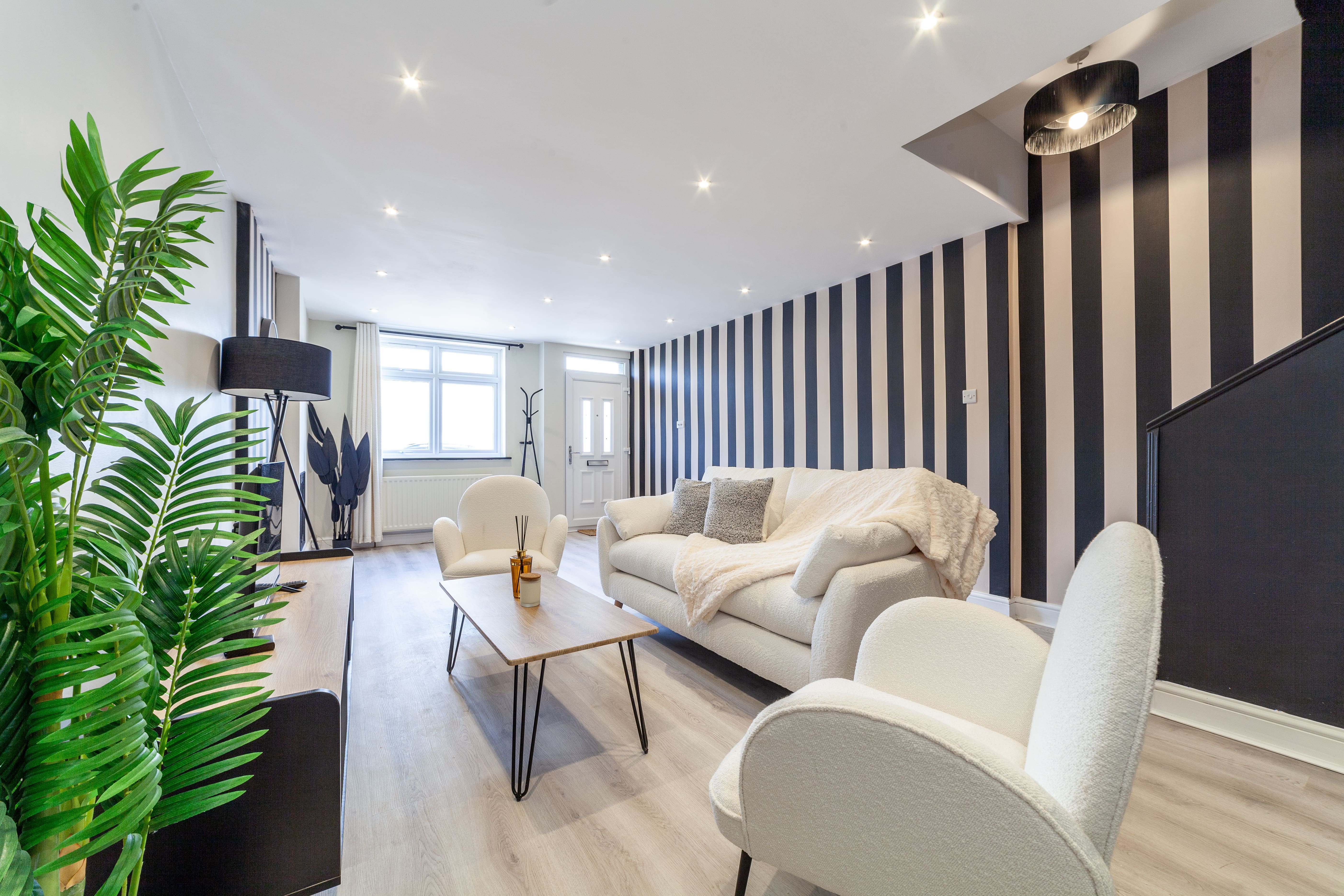 House Brockley Elm Brockley: Spacious 5-Bedroom Family Apartment Rental with Rooftop Terrace, Brockley London