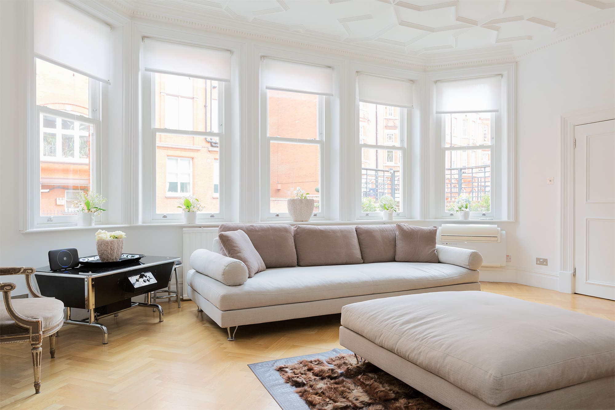 House Helm Hans Place Knightsbridge: Elegant 2-Bedroom Apartment with Air-Con, Knightsbridge