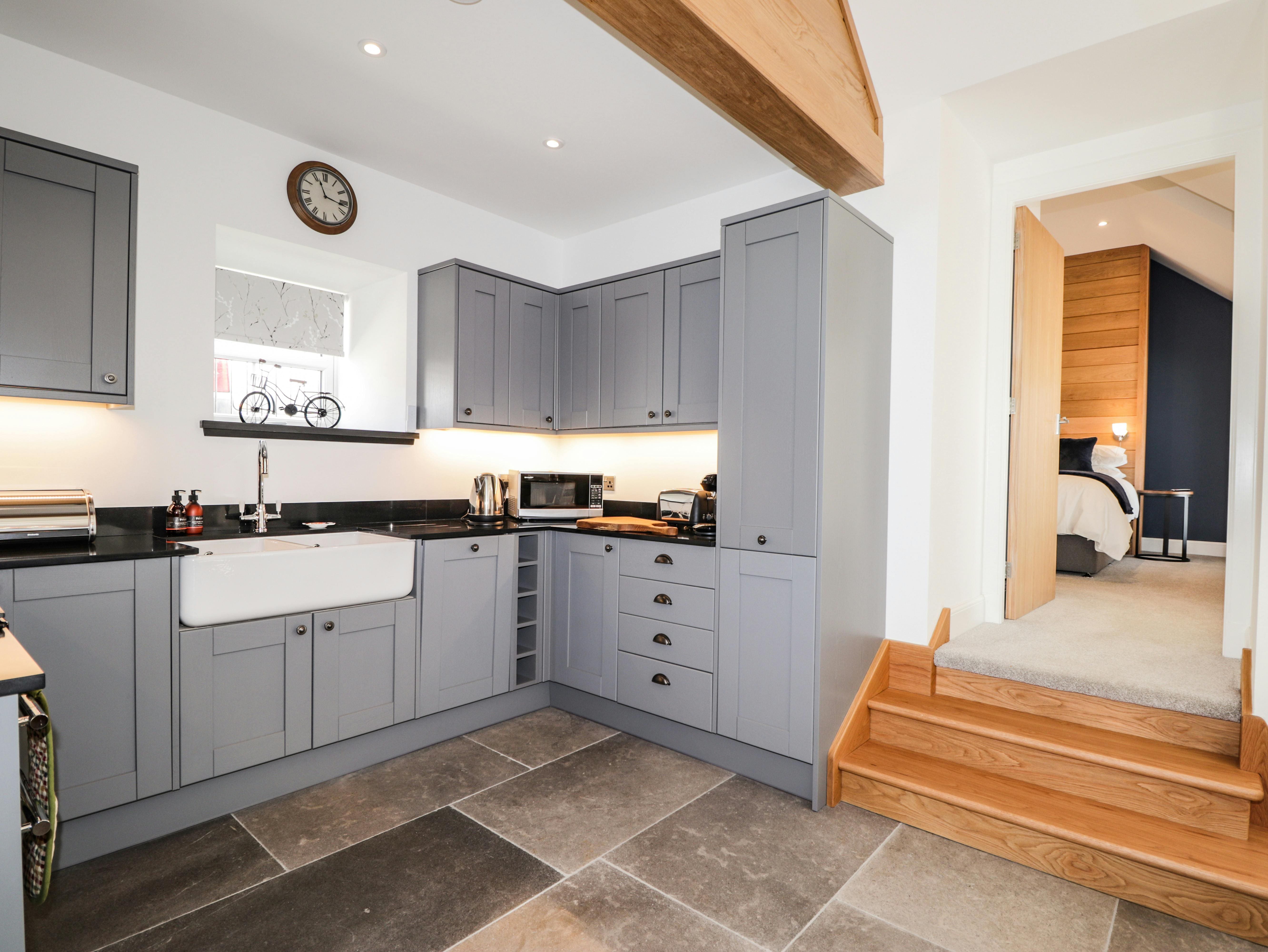 House Brora Rogart: Charming 2-Bedroom Cottage with Hot Tub in Highland, Ross and Cromarty