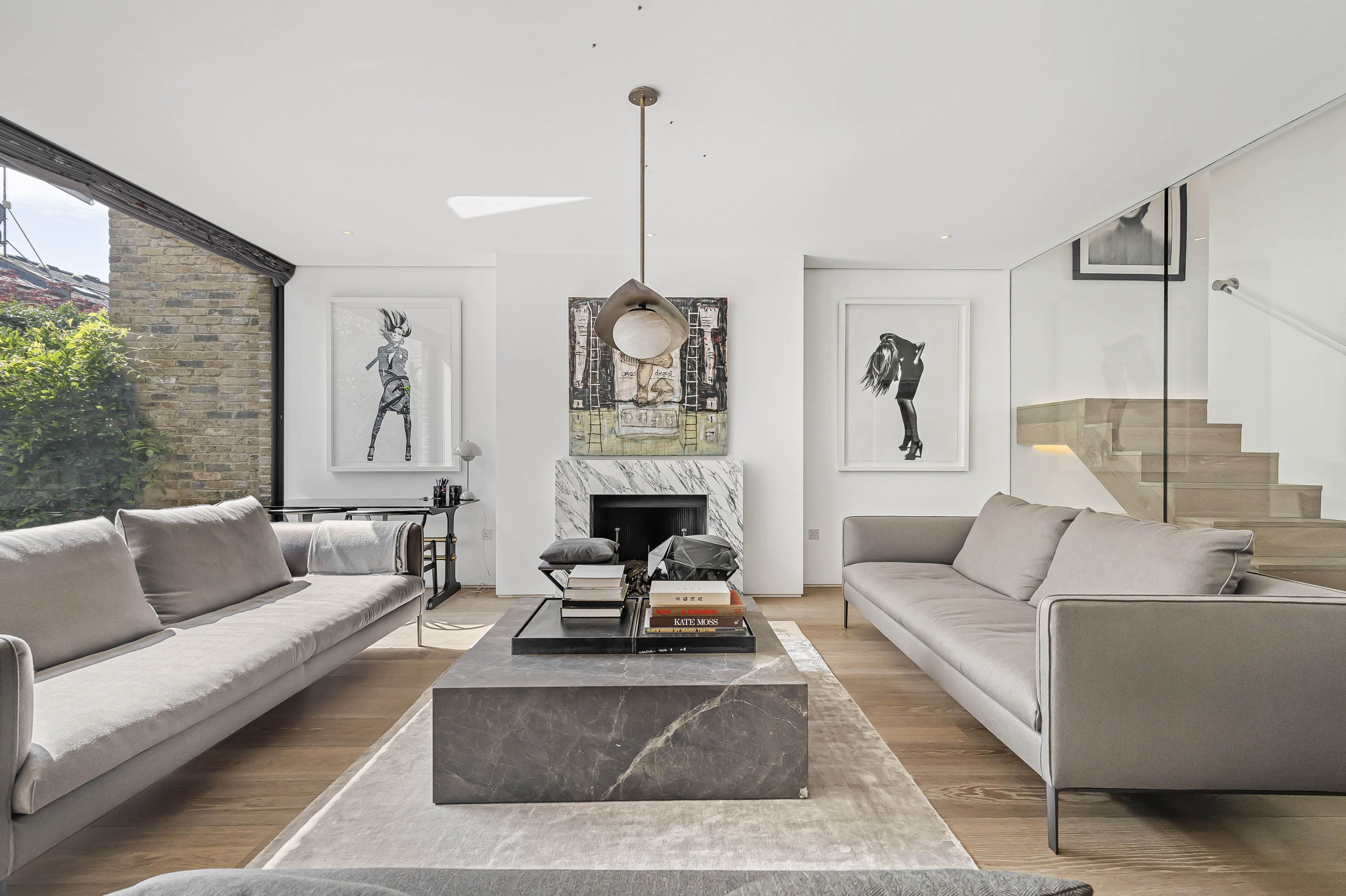 House Vesper Ranelagh Chelsea: Luxury 4-Bedroom House with Private Garden, Chelsea