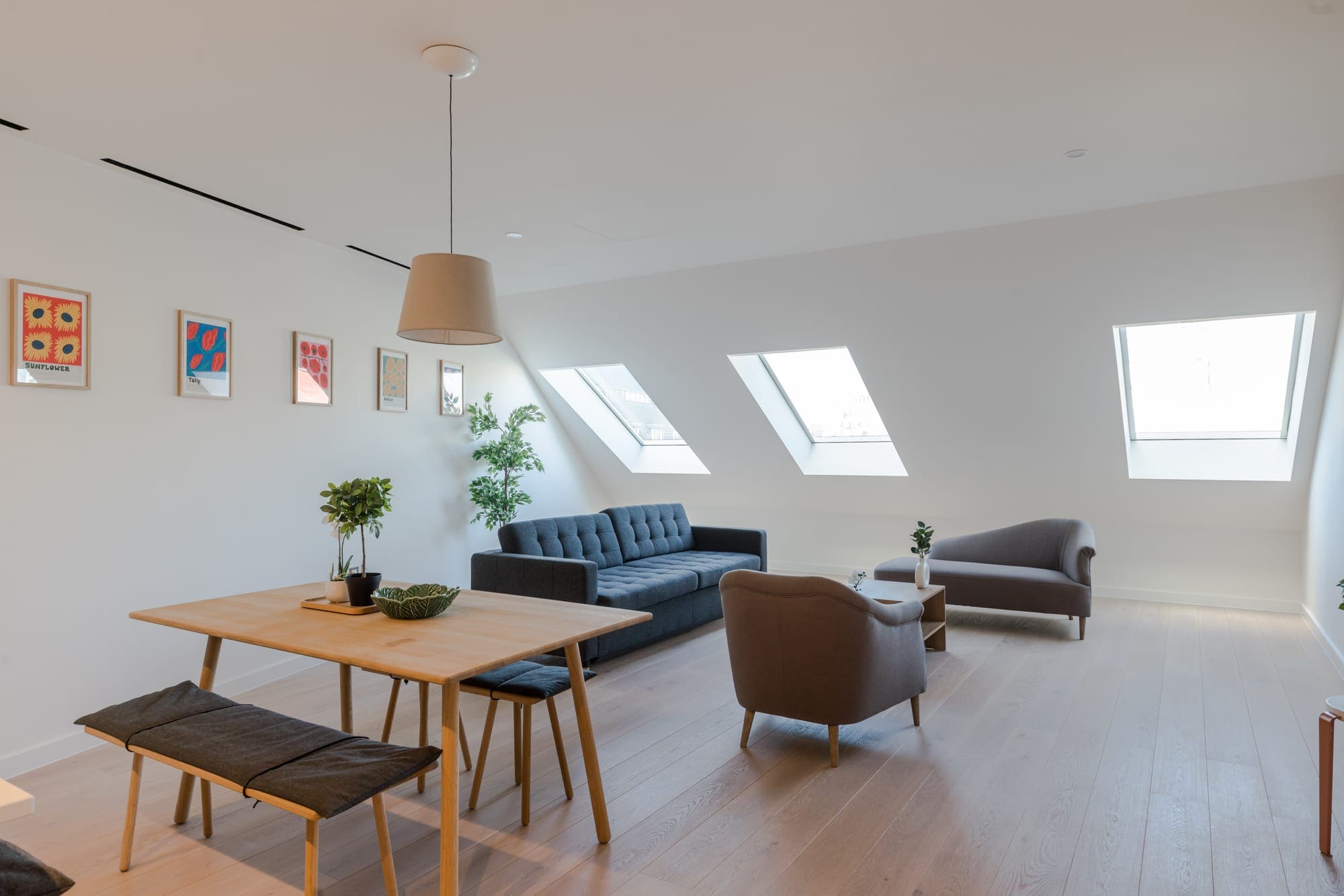 House Helm St. Giles Soho: Stylish 2-Bedroom Family-Friendly Apartment Rental Soho London