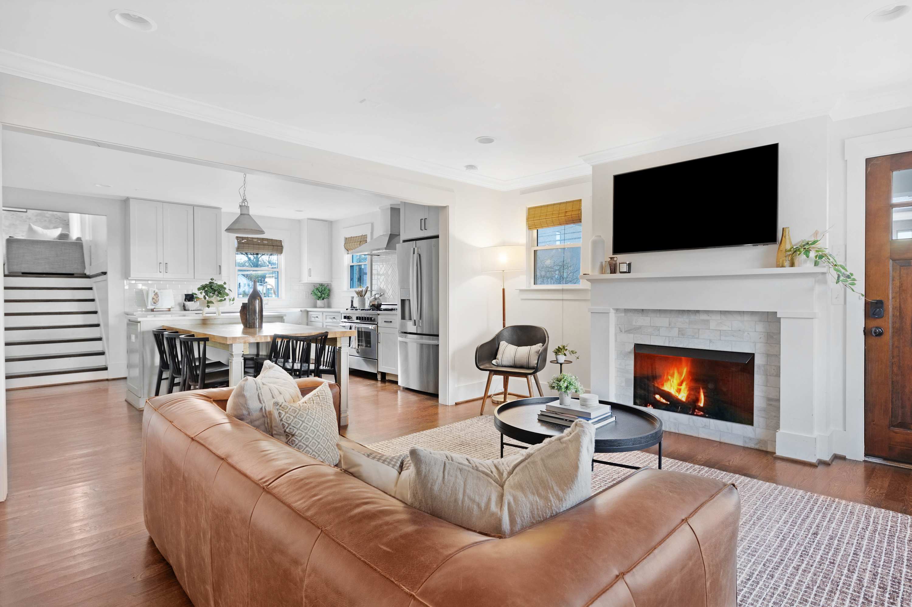 Villa Zephyros Sylvan Park Nashville: Luxury 4-Bedroom House with Air Conditioning in Nashville