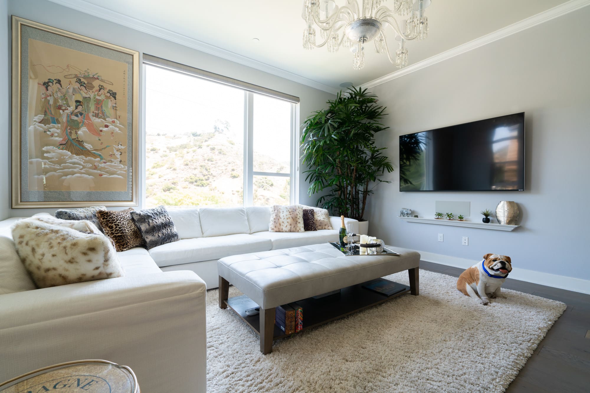 Villa Ponent Runyon Hollywood Hills: Luxury 3-Bedroom House with Stunning Views, Hollywood Hills
