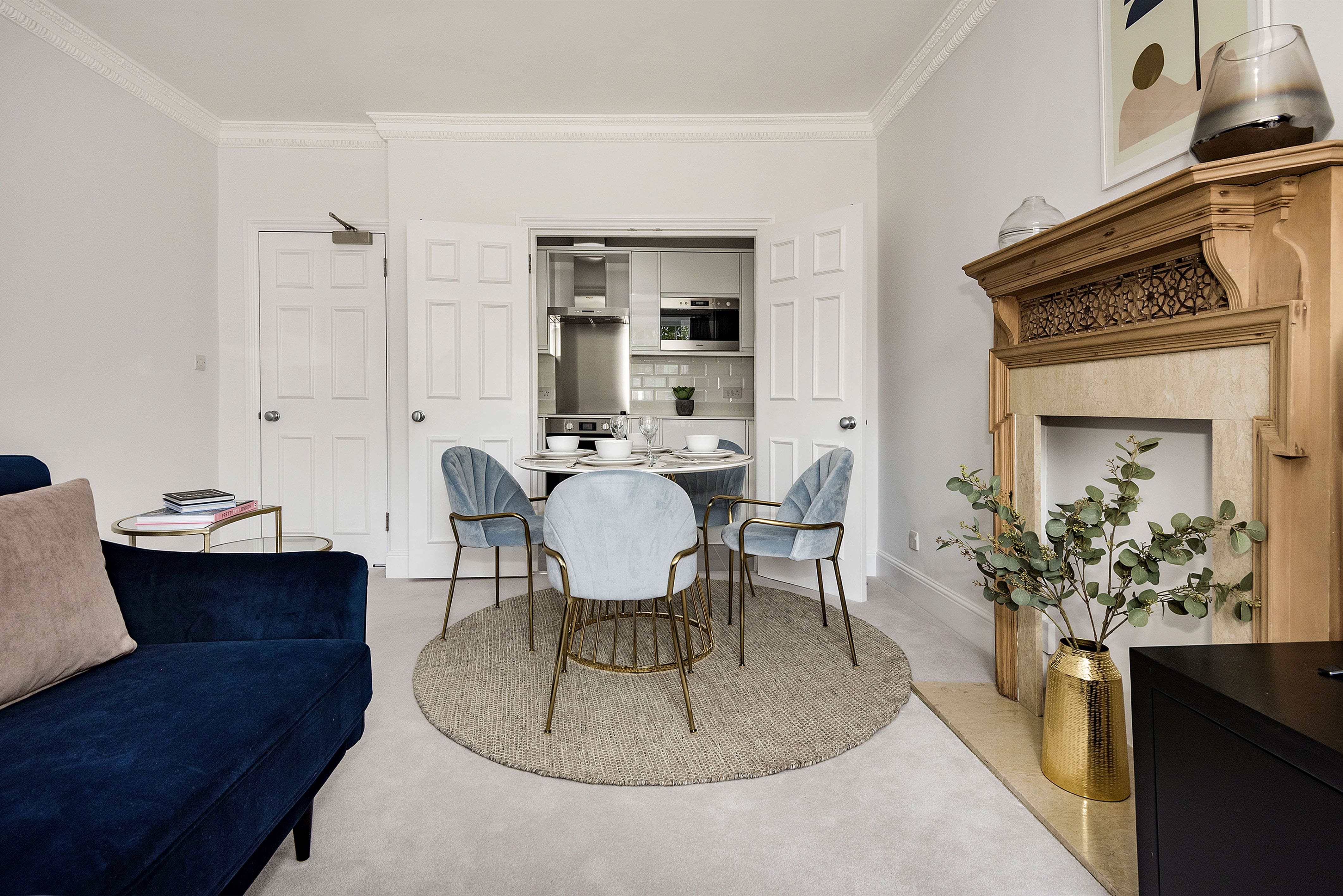 House Vesper Eaton Belgravia: Stylish 2-Bedroom Apartment Rental with Family-Friendly Features in Belgravia