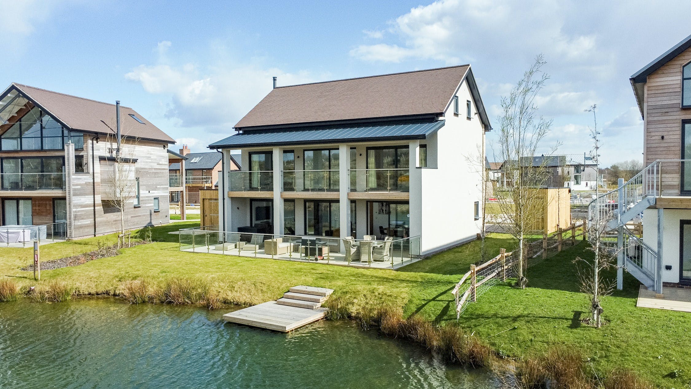 House Gorse Portland Weymouth: Luxury 5-Bedroom Apartment with Infinity Pool, Weymouth