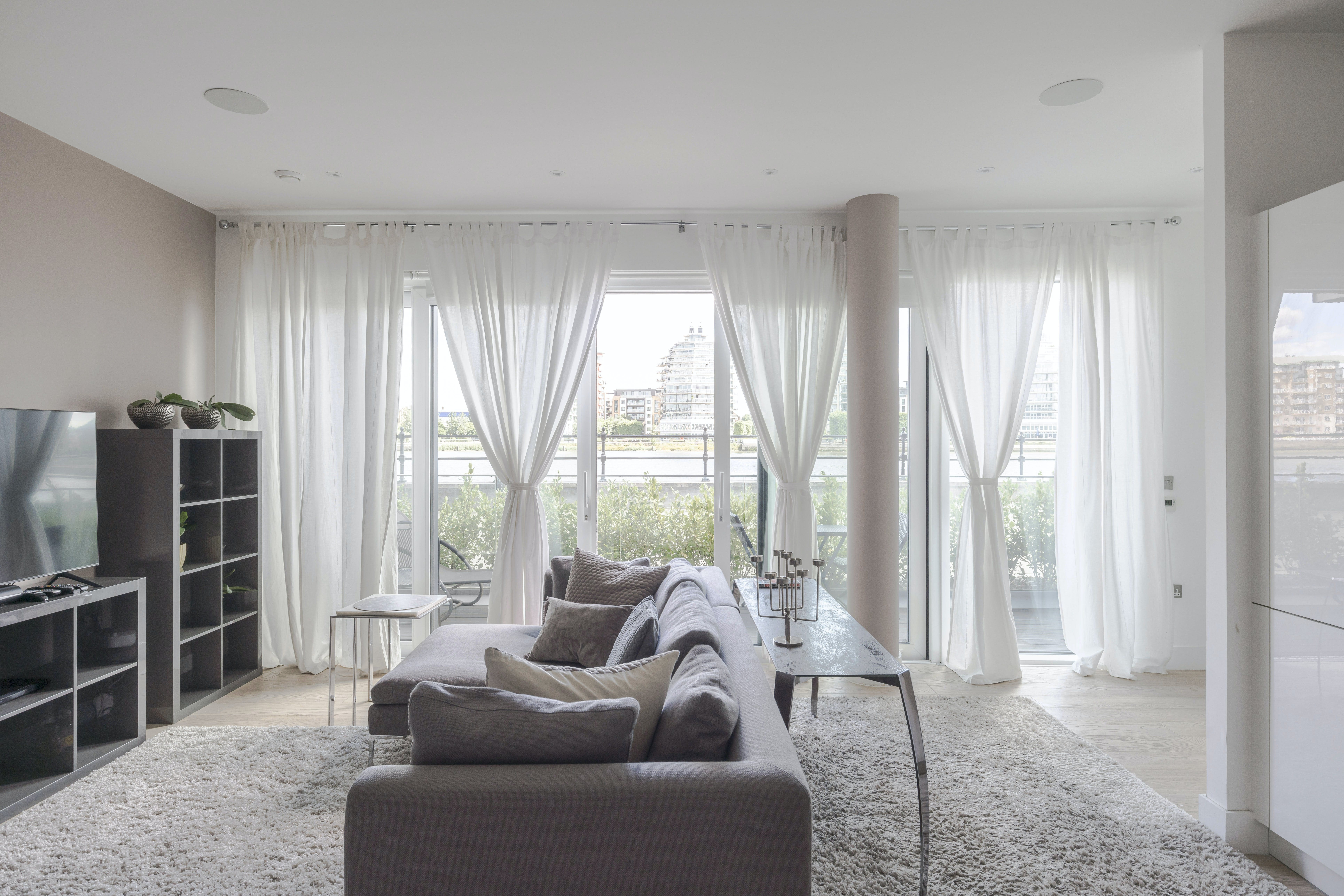 House Lysias Lots Road Chelsea Harbour: Luxury 2-Bedroom Apartment with River Access in Chelsea Harbour