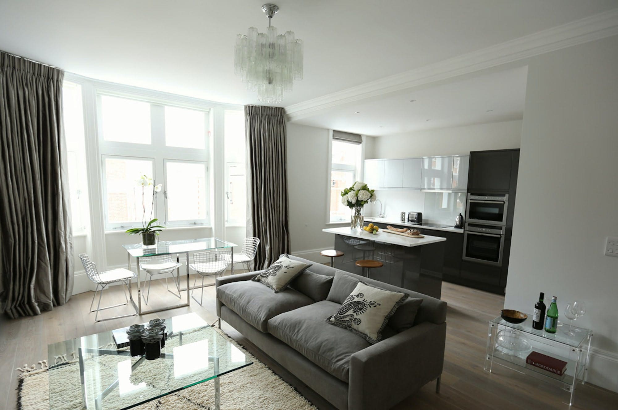 House Vesper Lisson Marylebone: Stylish 1-Bedroom Apartment Rental with Family-Friendly Features in Marylebone, London