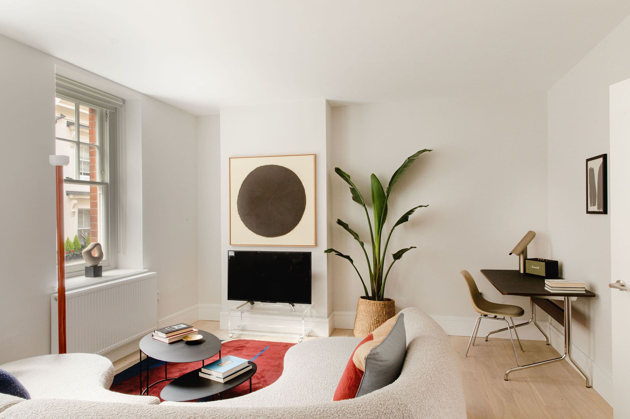 House Autan Regent Marylebone: Stylish 1-Bedroom Apartment with Air-Con and Family Features, Marylebone London