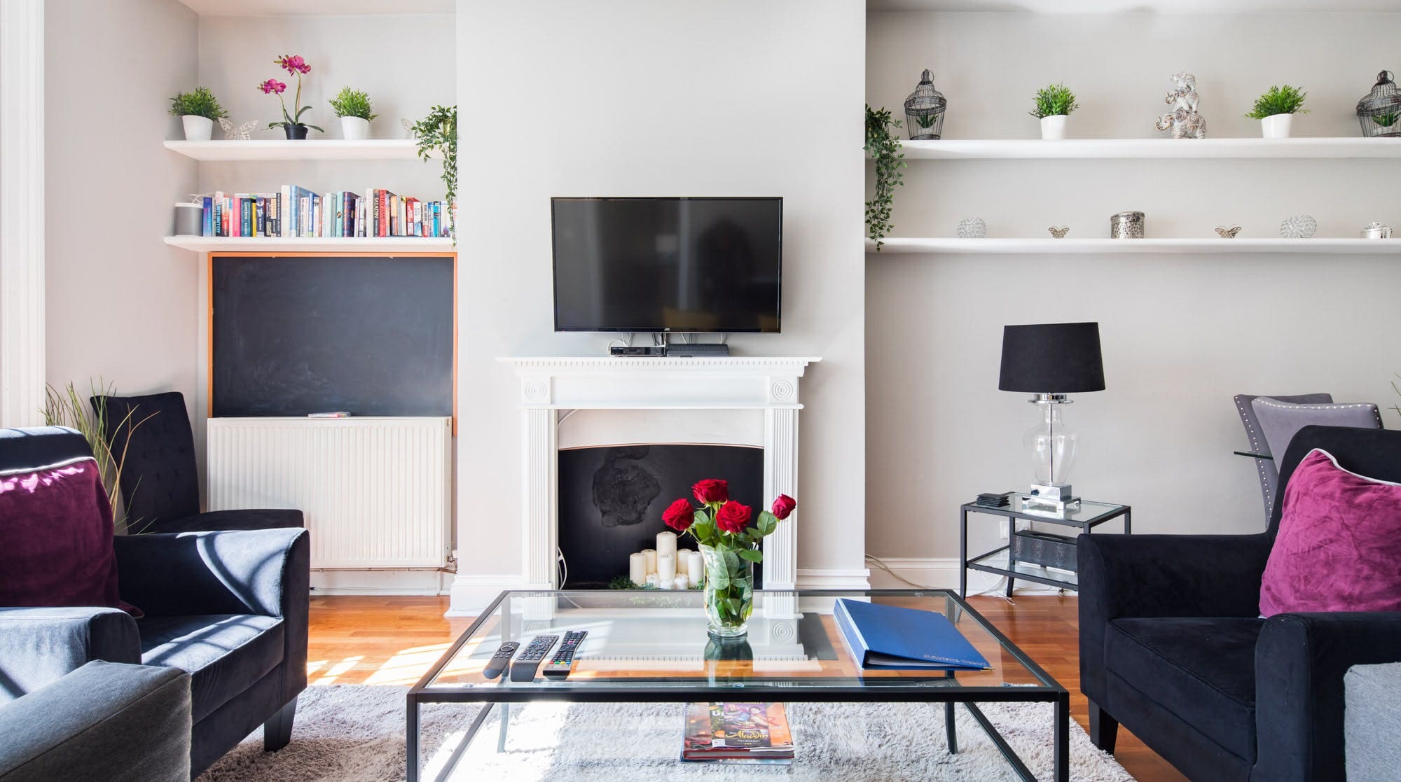 House Colonnade Bayswater: Chic 2-Bedroom Apartment Rental with Air-Con in Bayswater, London