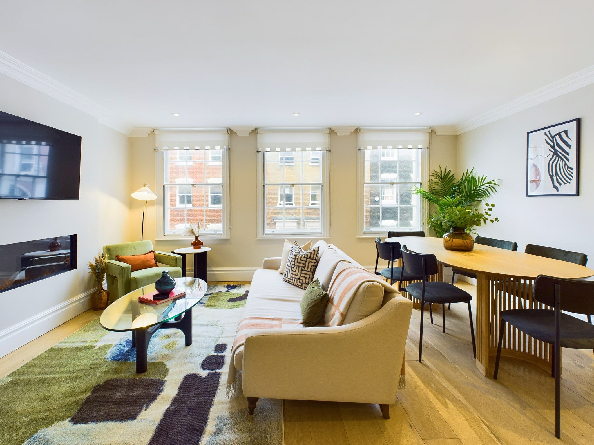 House Vesper Berkeley Mayfair: Luxury 2-Bedroom Townhouse Rental with Family-Friendly Features, Mayfair London