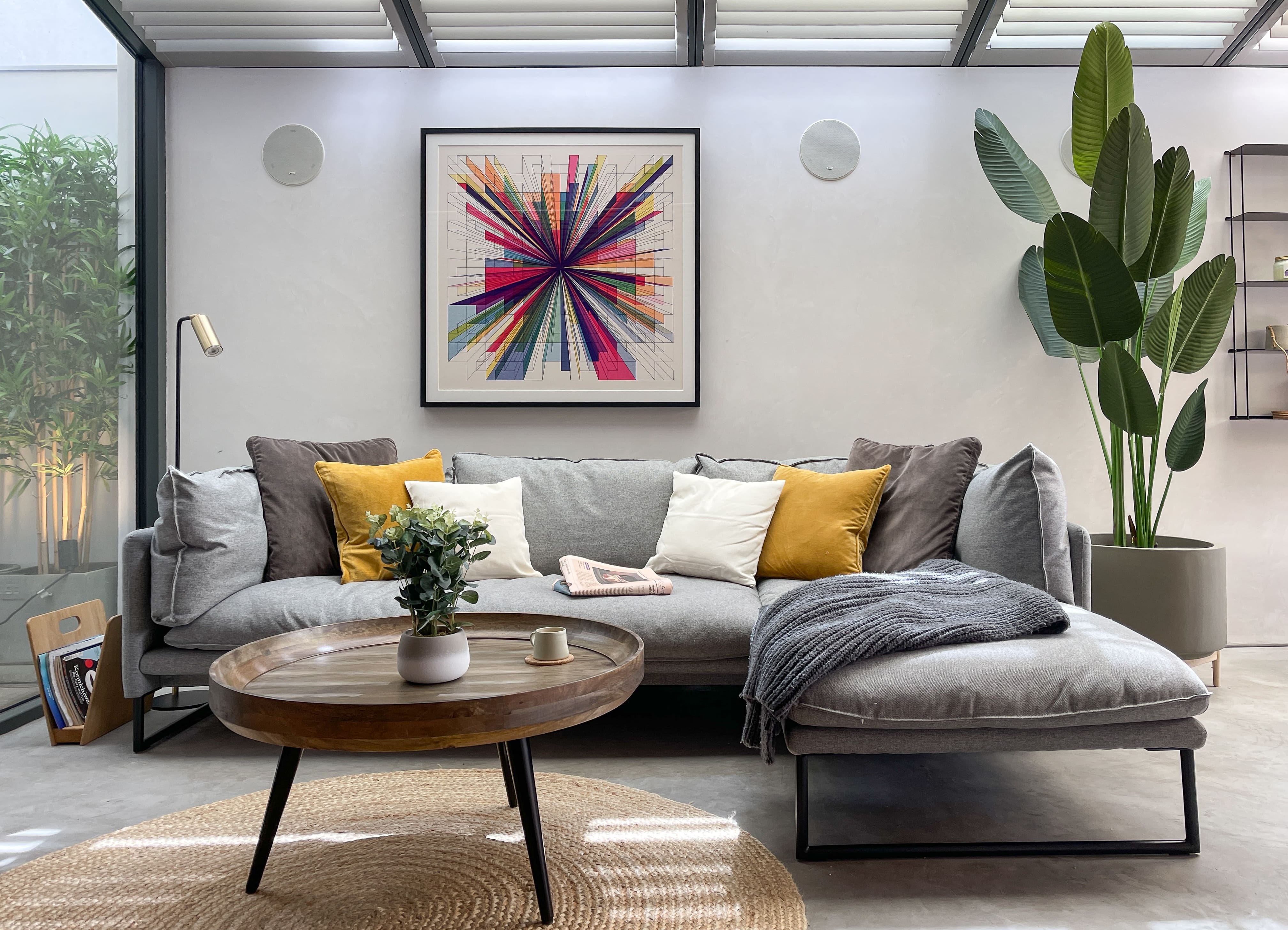 House Crane Kew: Chic 2-Bedroom Apartment with Private Courtyard, Kew London