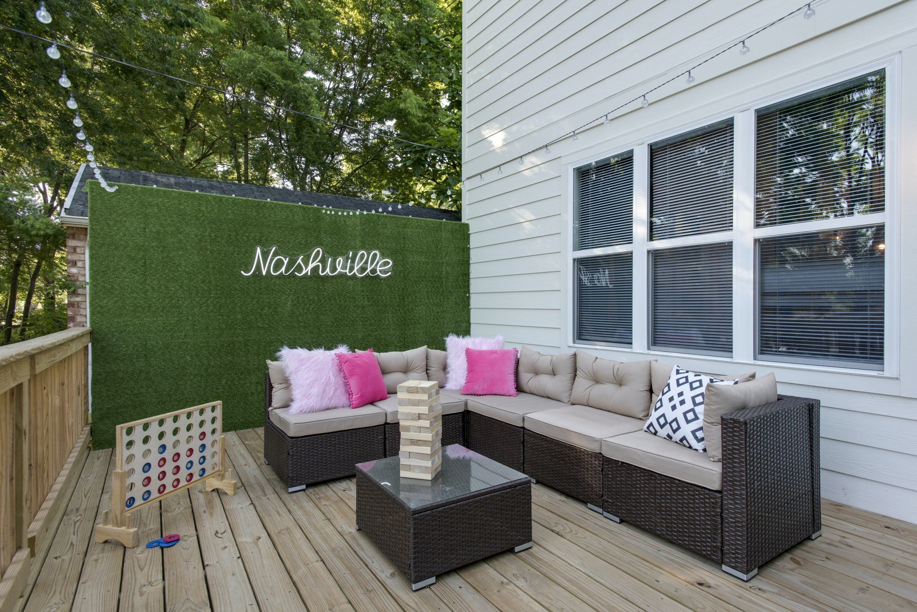 Villa Boreas Sylvan Park Nashville: Luxury 4-Bedroom House with Family Amenities, Air Conditioning, Nashville