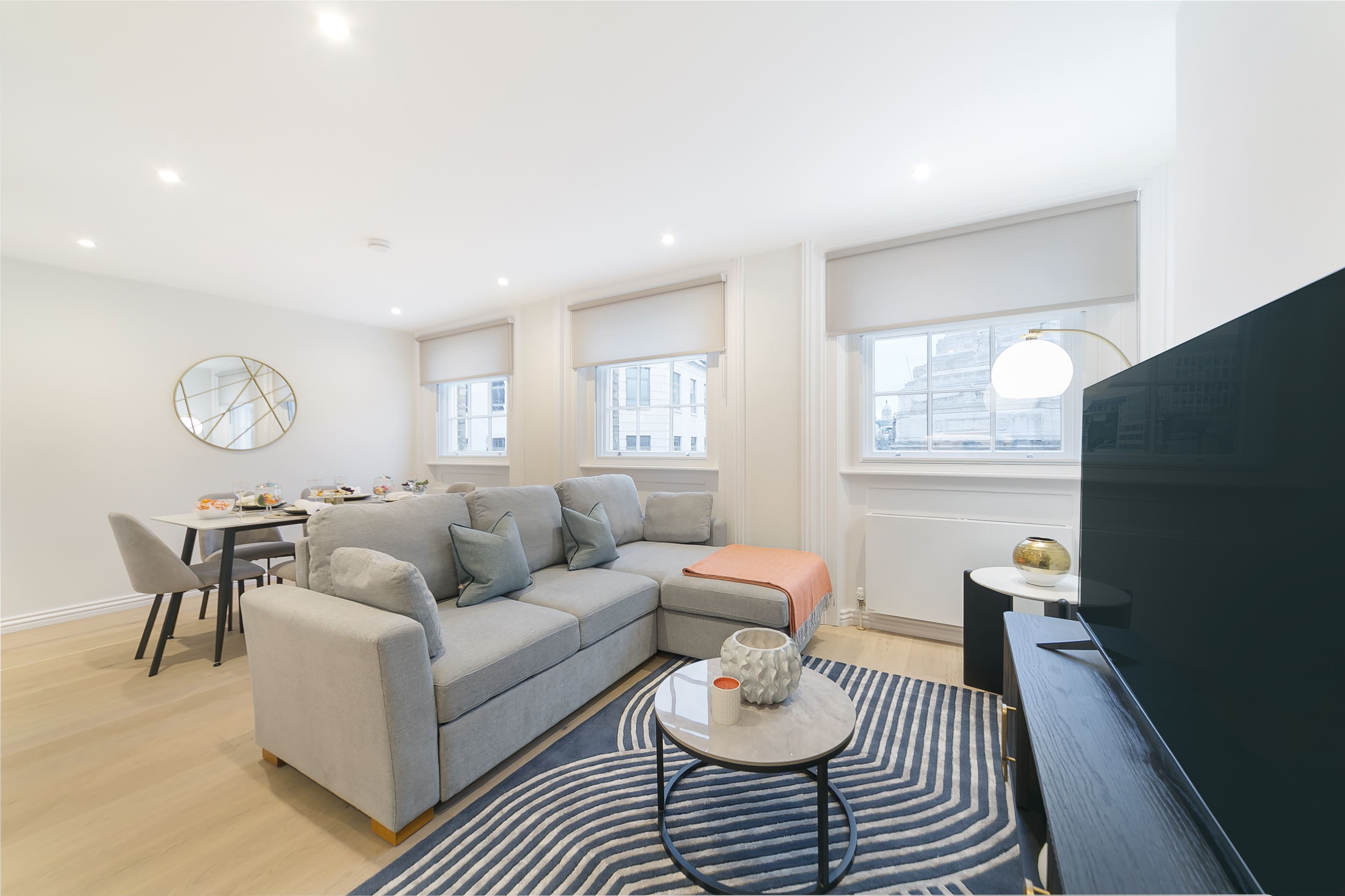 House Lysias Bedfordbury Covent Garden: Contemporary 2-Bedroom Apartment Rental with Family-Friendly Features, Covent Garden