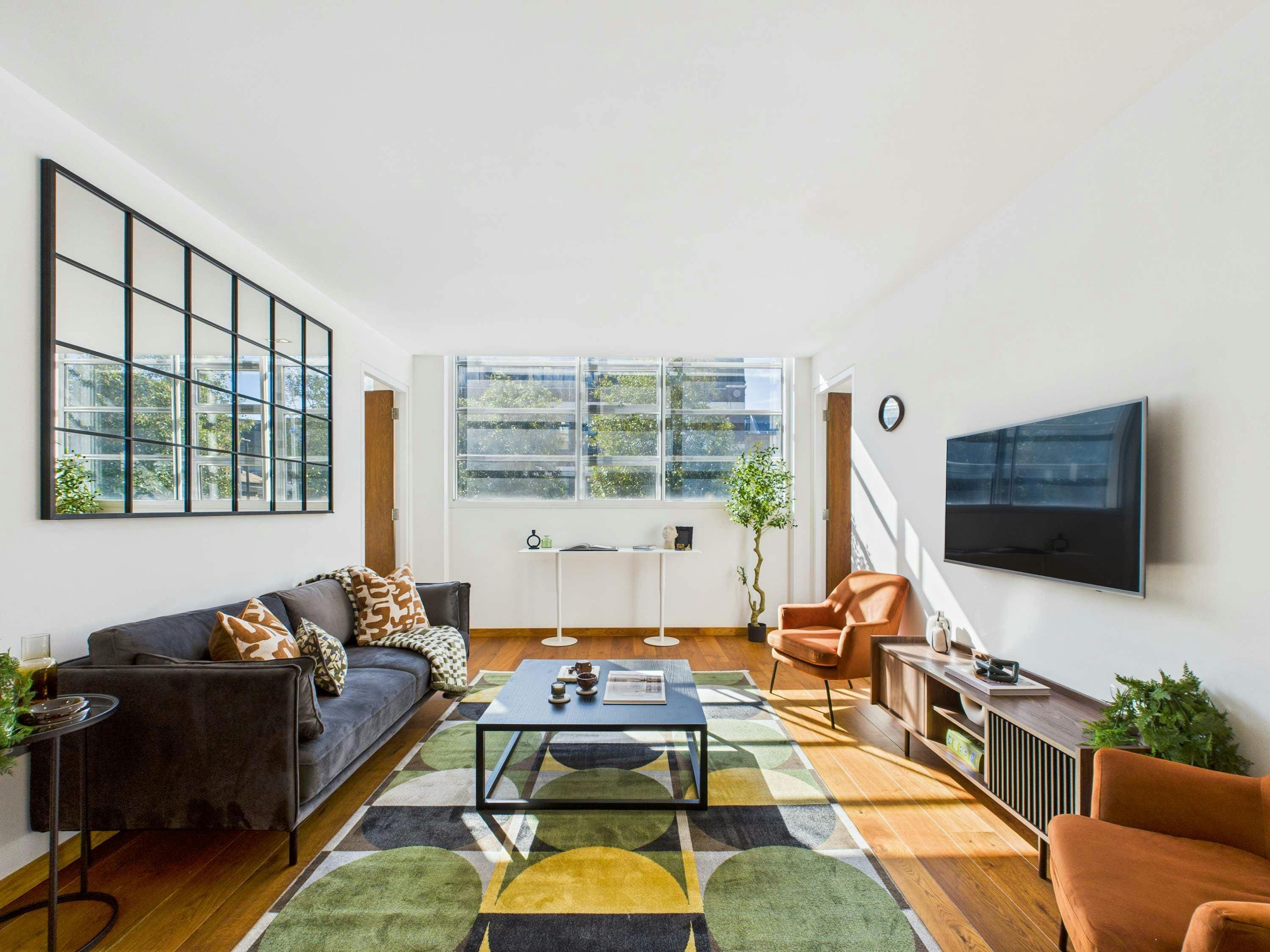 House Fleetwood Camden Camden Town: Charming 2-Bedroom Townhouse Rental with Family-Friendly Features, Camden Town