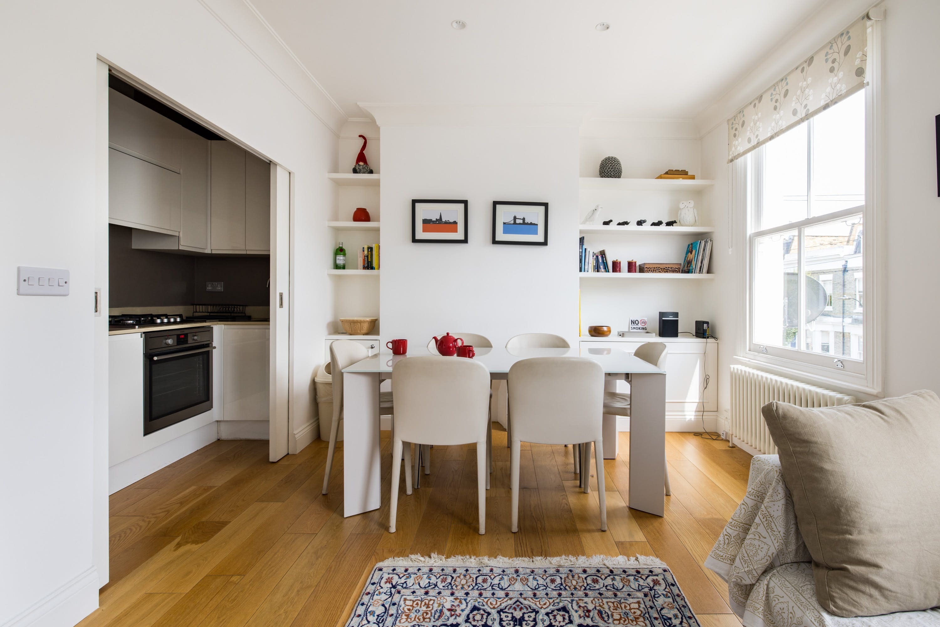 House Fulham BaronsCourt: 3-Bedroom Family-Friendly Apartment Rental in Baron’s Court, London