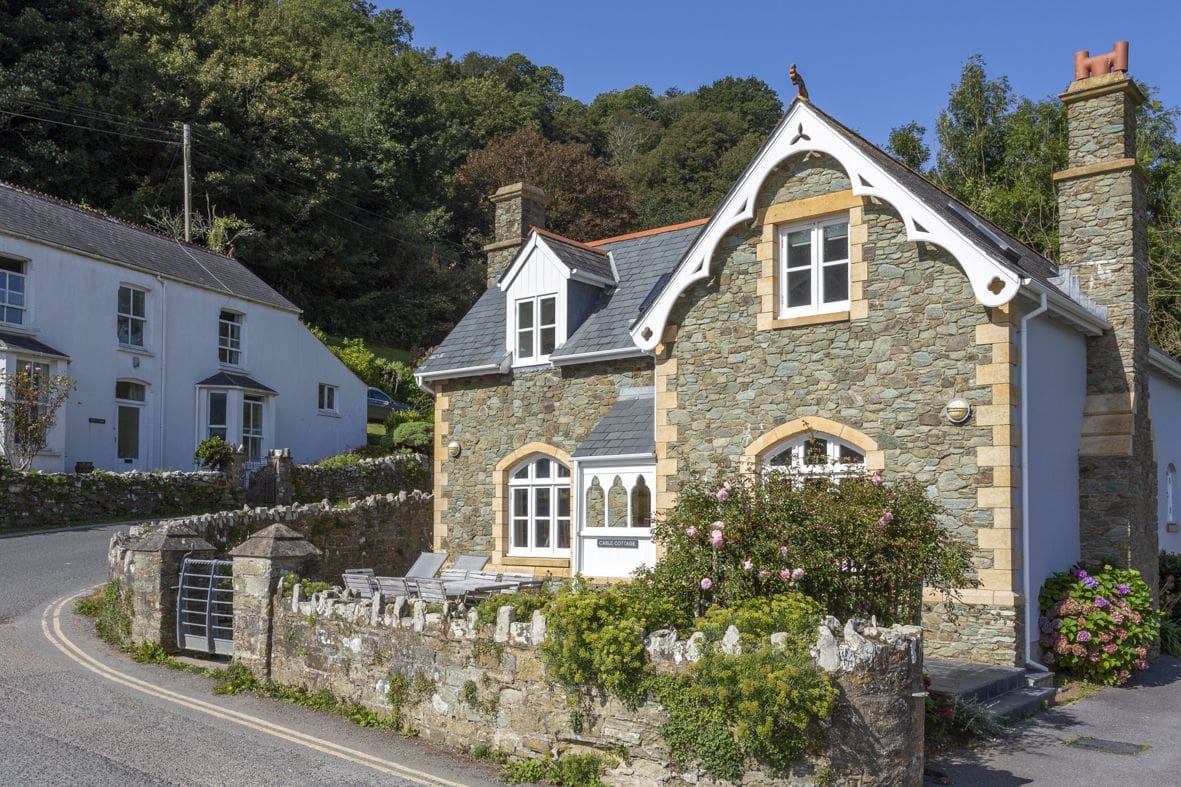 House Gloaming Gara Rock Salcombe: Luxury 4-Bedroom Cottage with Stunning Sea Views, Salcombe