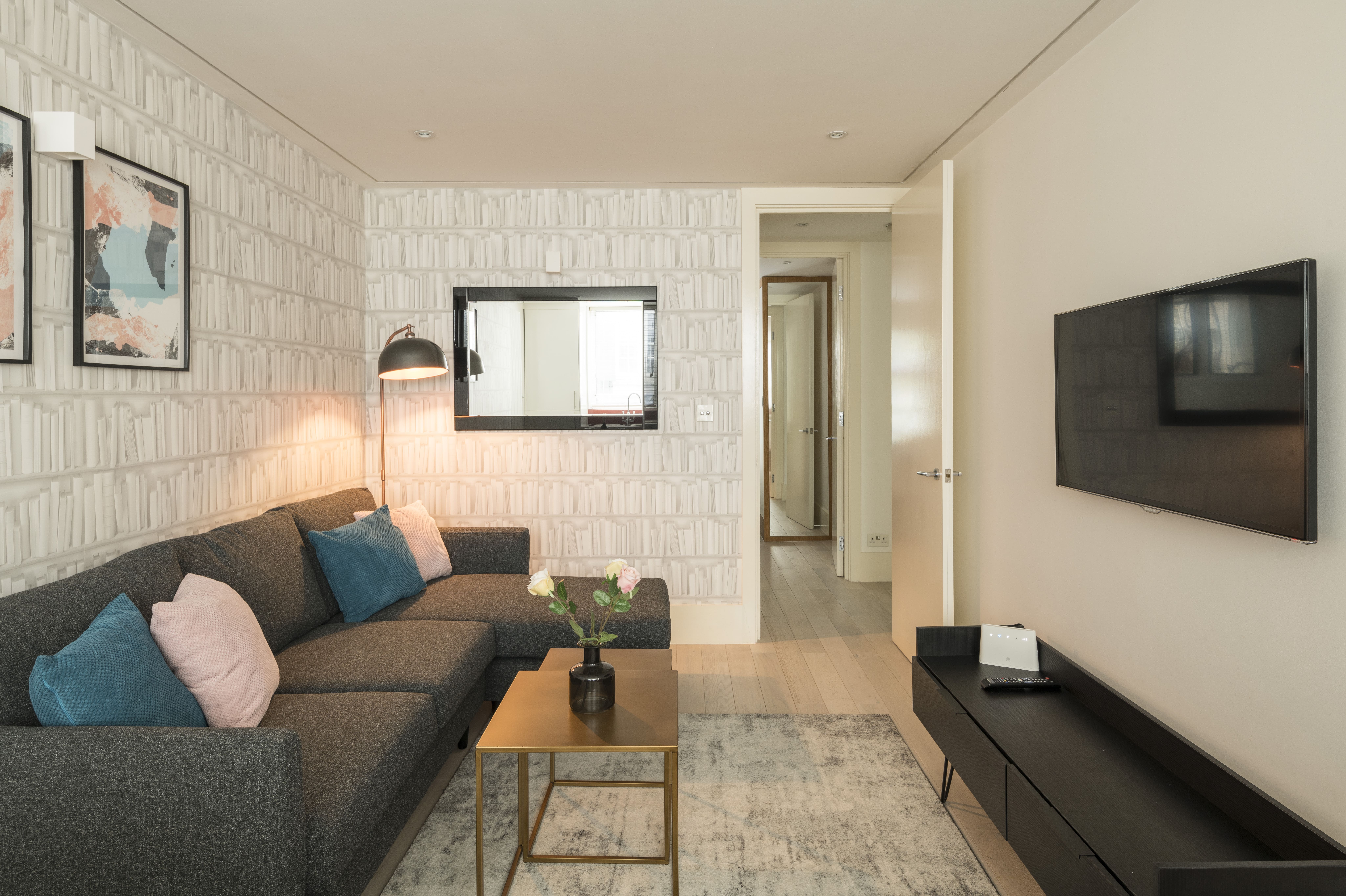House Grafton Fitzrovia: Stylish 2-Bedroom Family-Friendly Apartment Rental Fitzrovia London