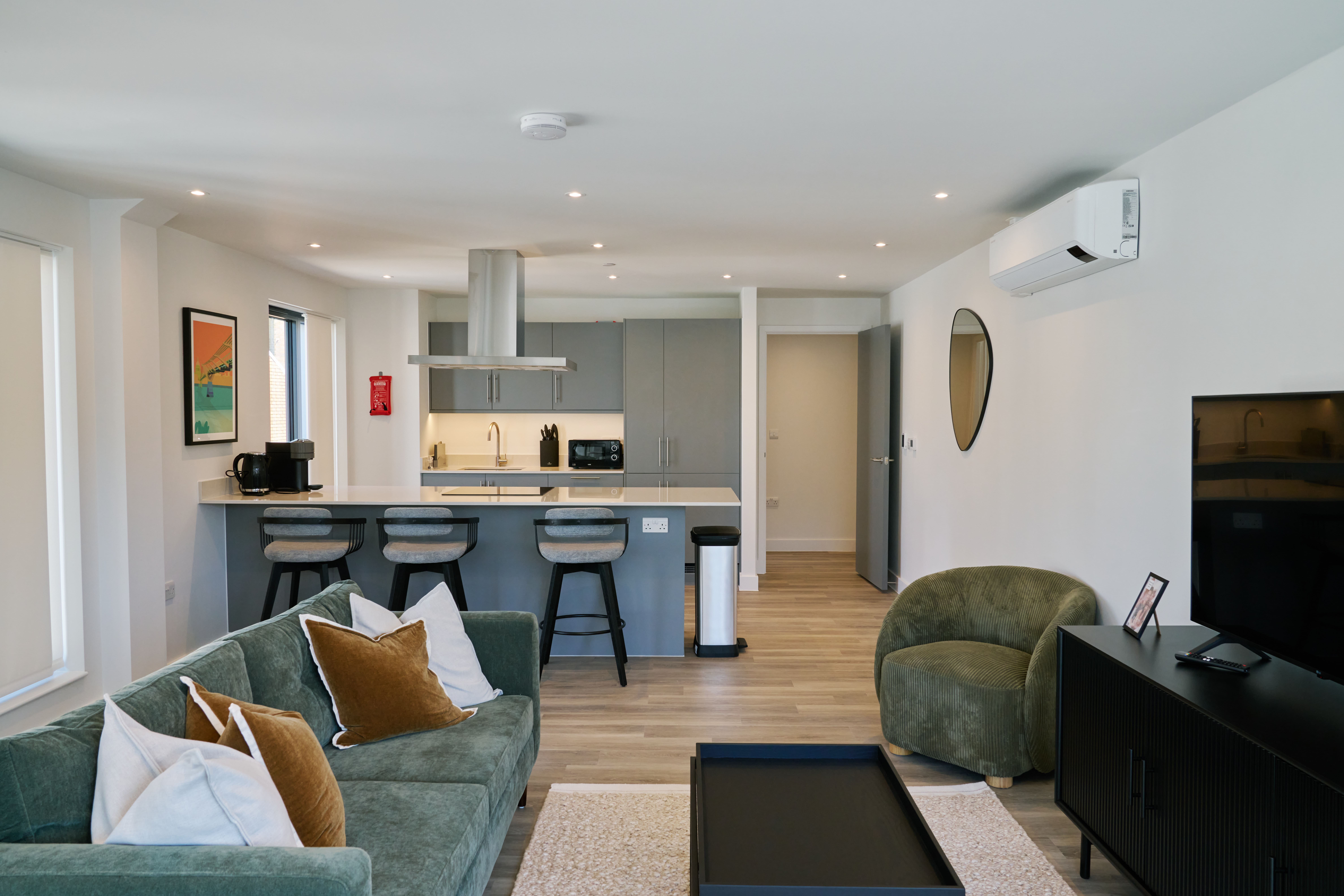House Granary Kings Cross: Stylish 2-Bedroom Apartment Rental with Terrace in Kings Cross, London